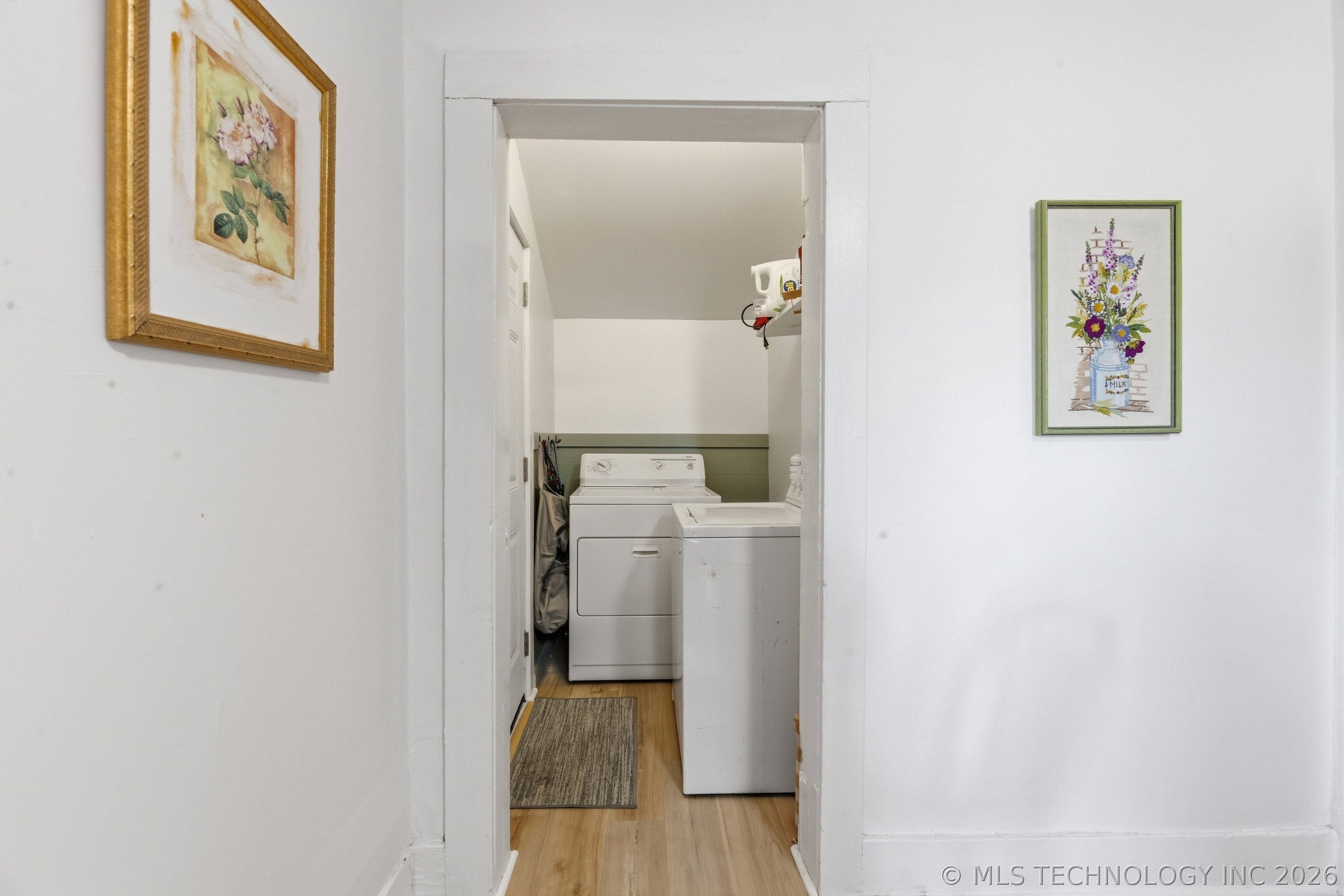 108 E 5th Street Property Photo 12