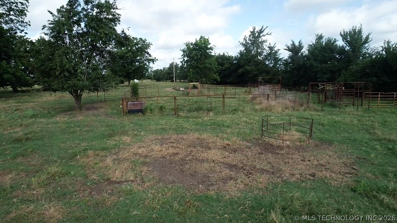001 E 2100 Property Photo 26