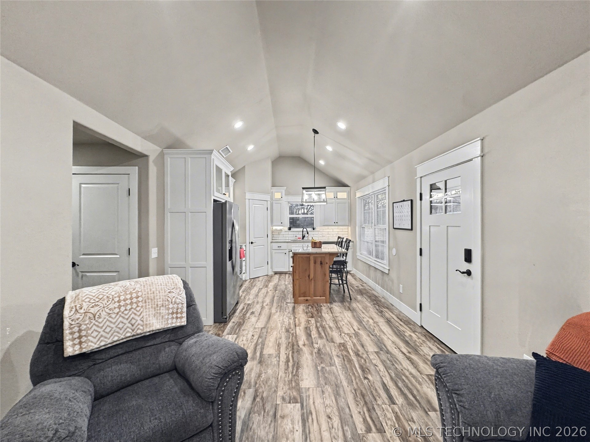 411 S Lee Avenue Property Photo 14