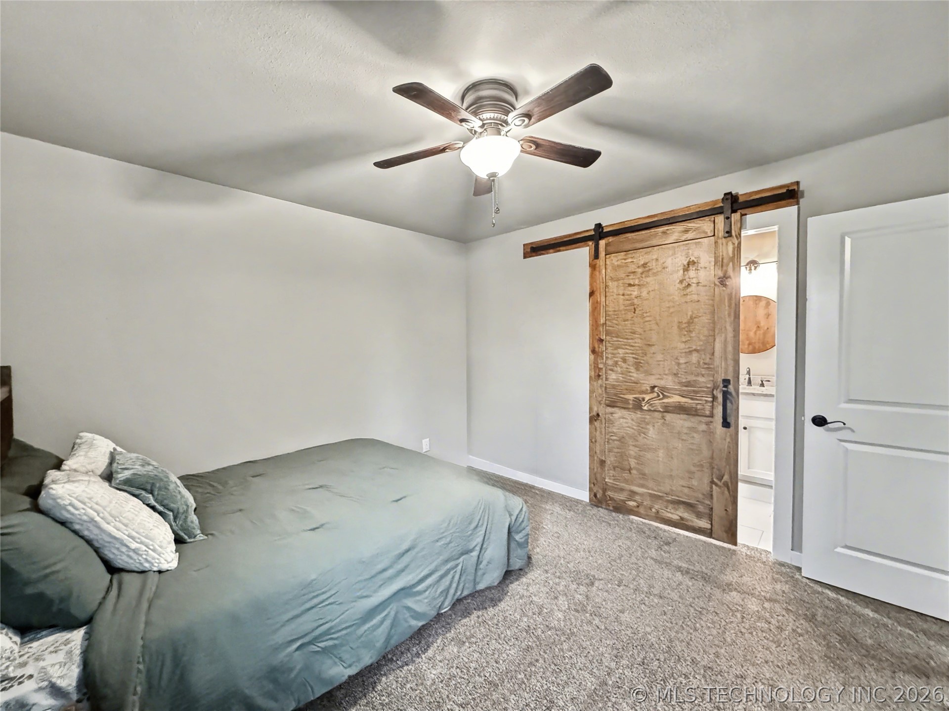 411 S Lee Avenue Property Photo 31