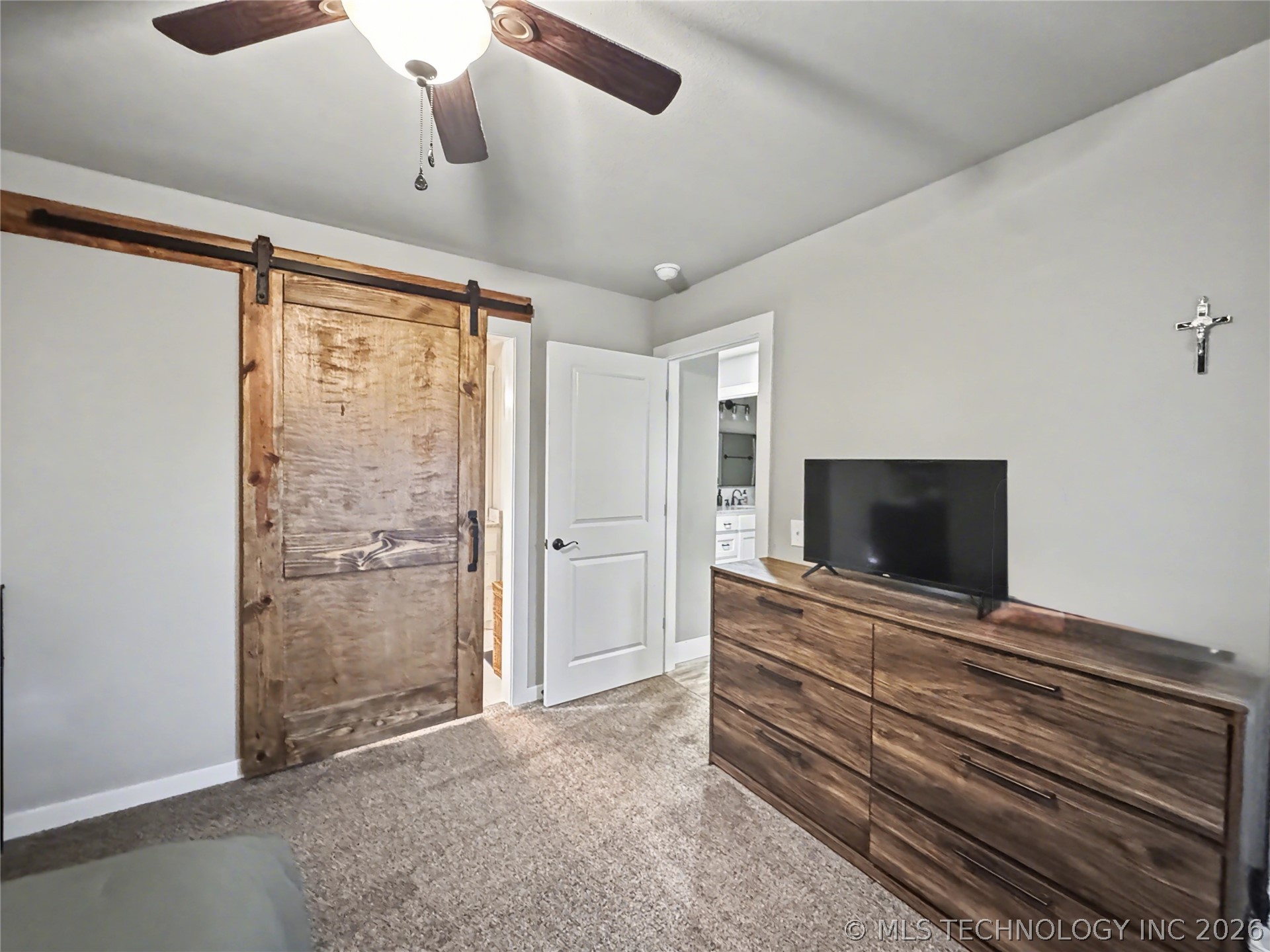 411 S Lee Avenue Property Photo 32