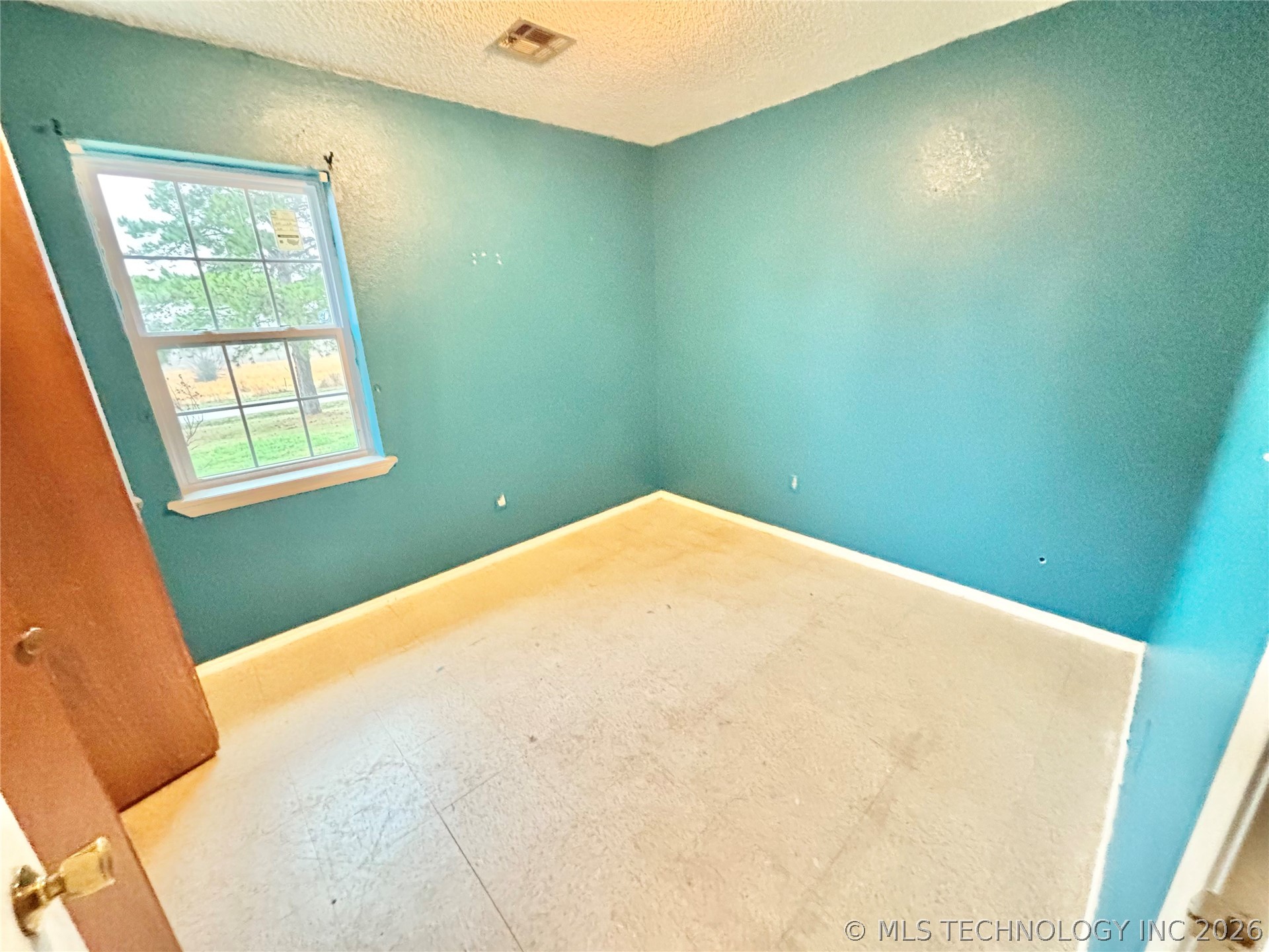 31863 W Liberty Road Property Photo 18