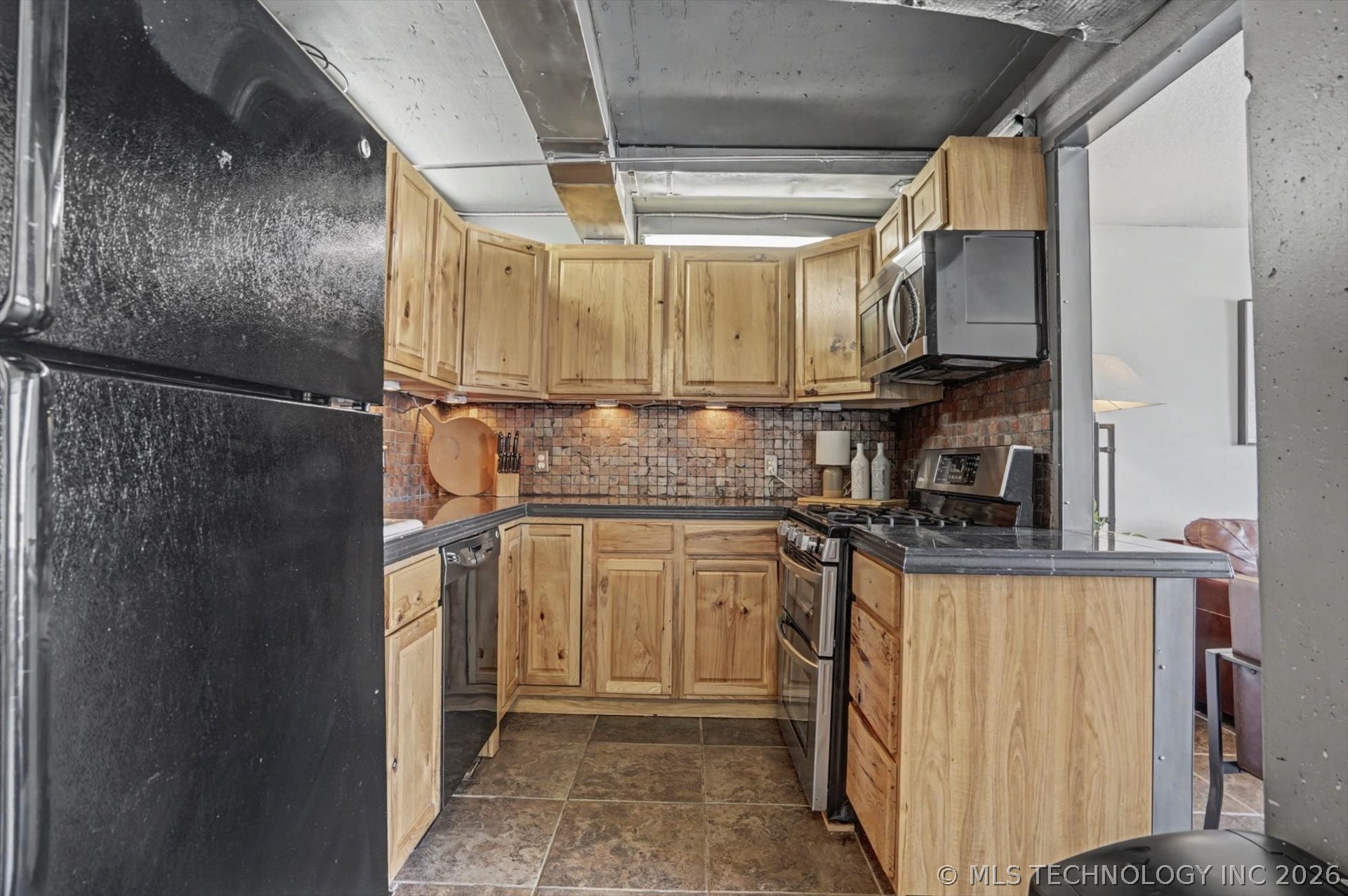 450 W 7th Street 1709 Property Photo 12