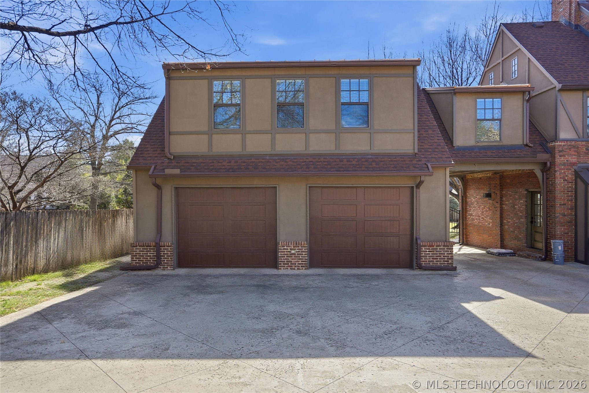 1315 E 26th Street Property Photo 8