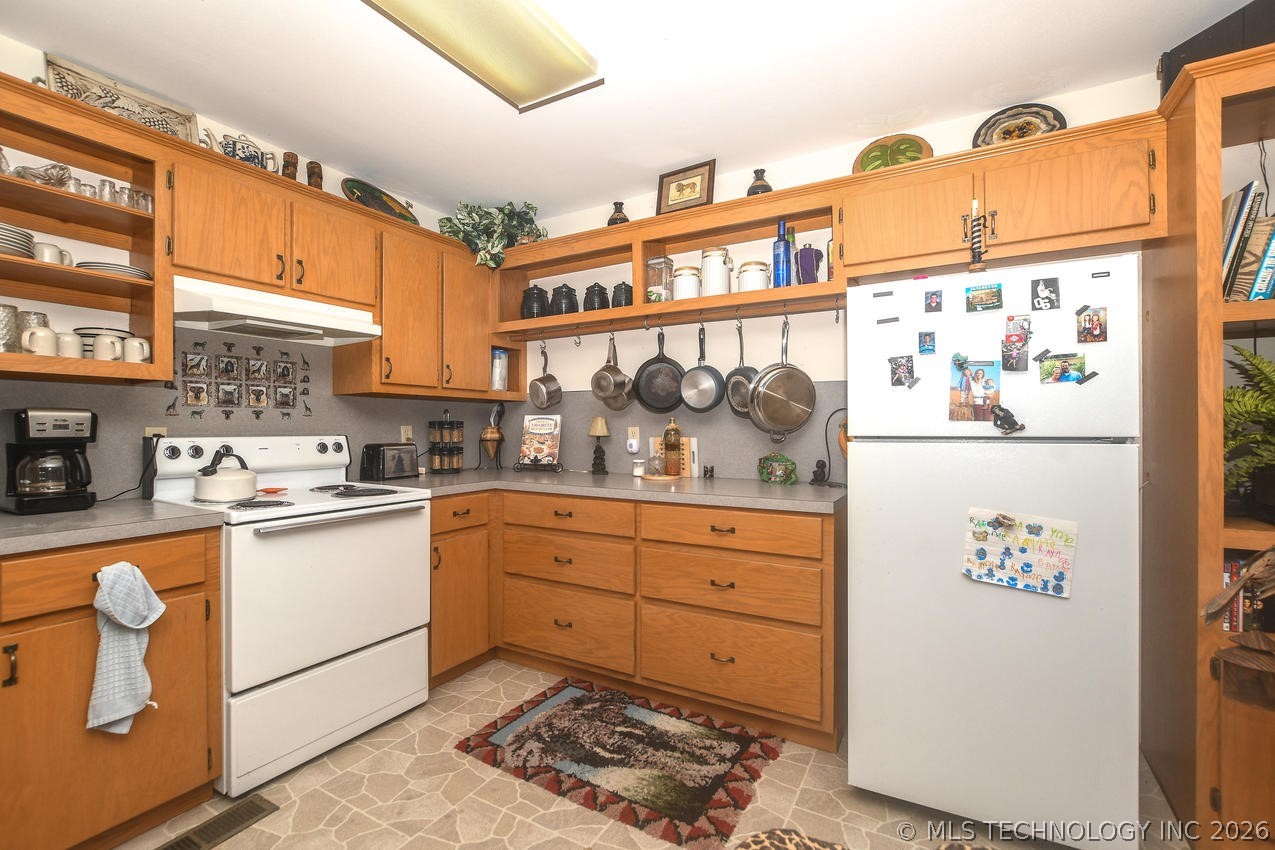 1117 Fox Point Road Property Photo 12