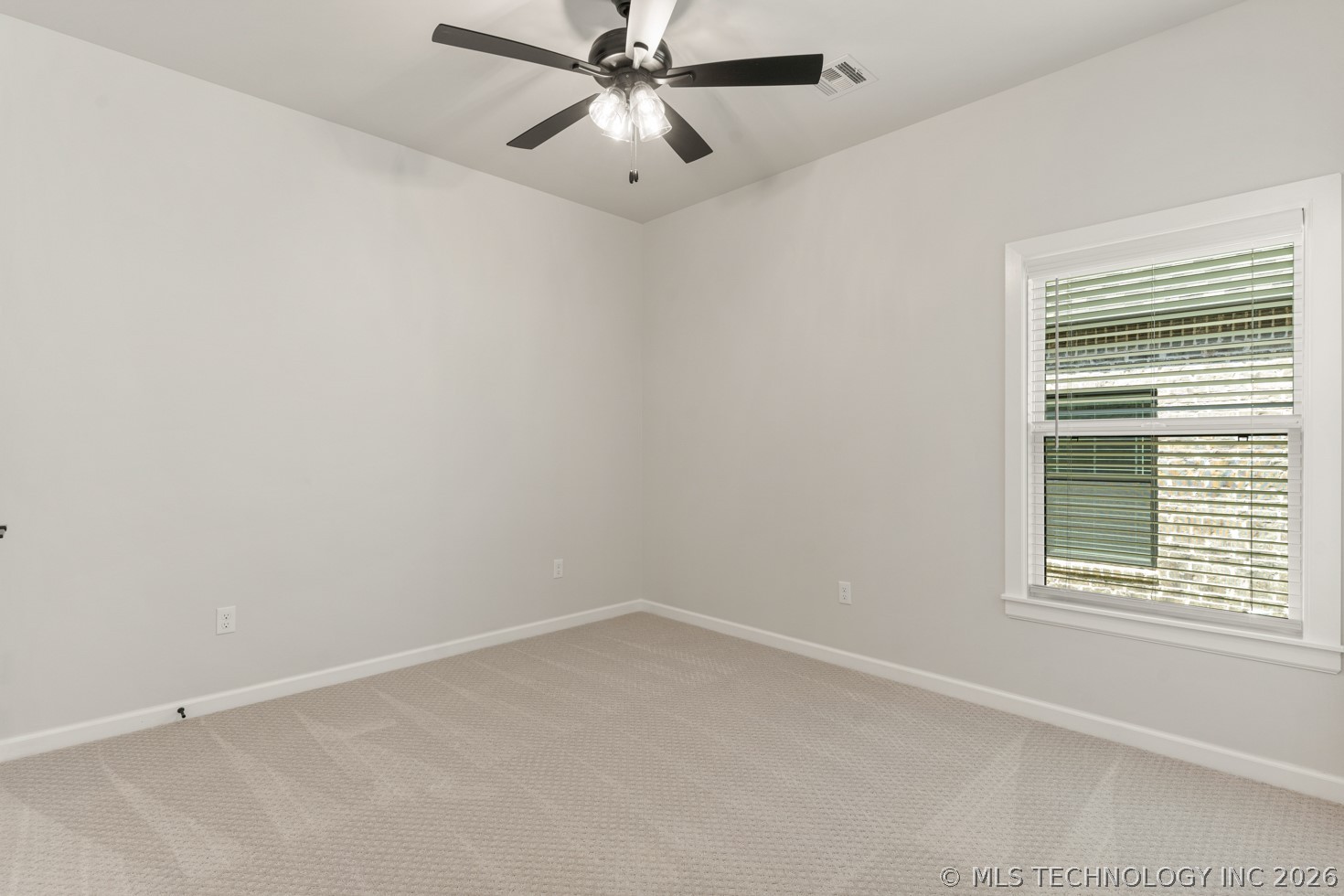 2513 W Twin Oaks Street Property Photo 10