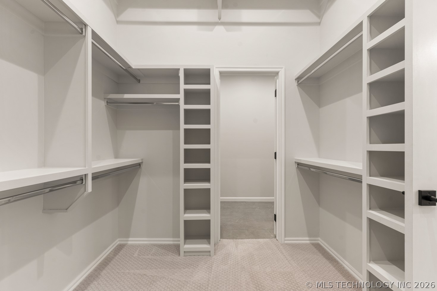 2513 W Twin Oaks Street Property Photo 14