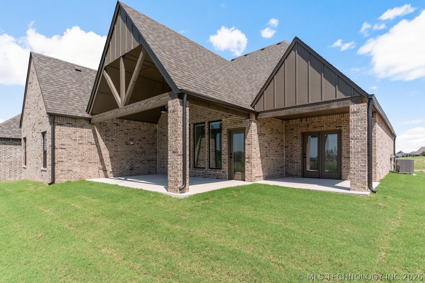 2513 W Twin Oaks Street Property Photo 43