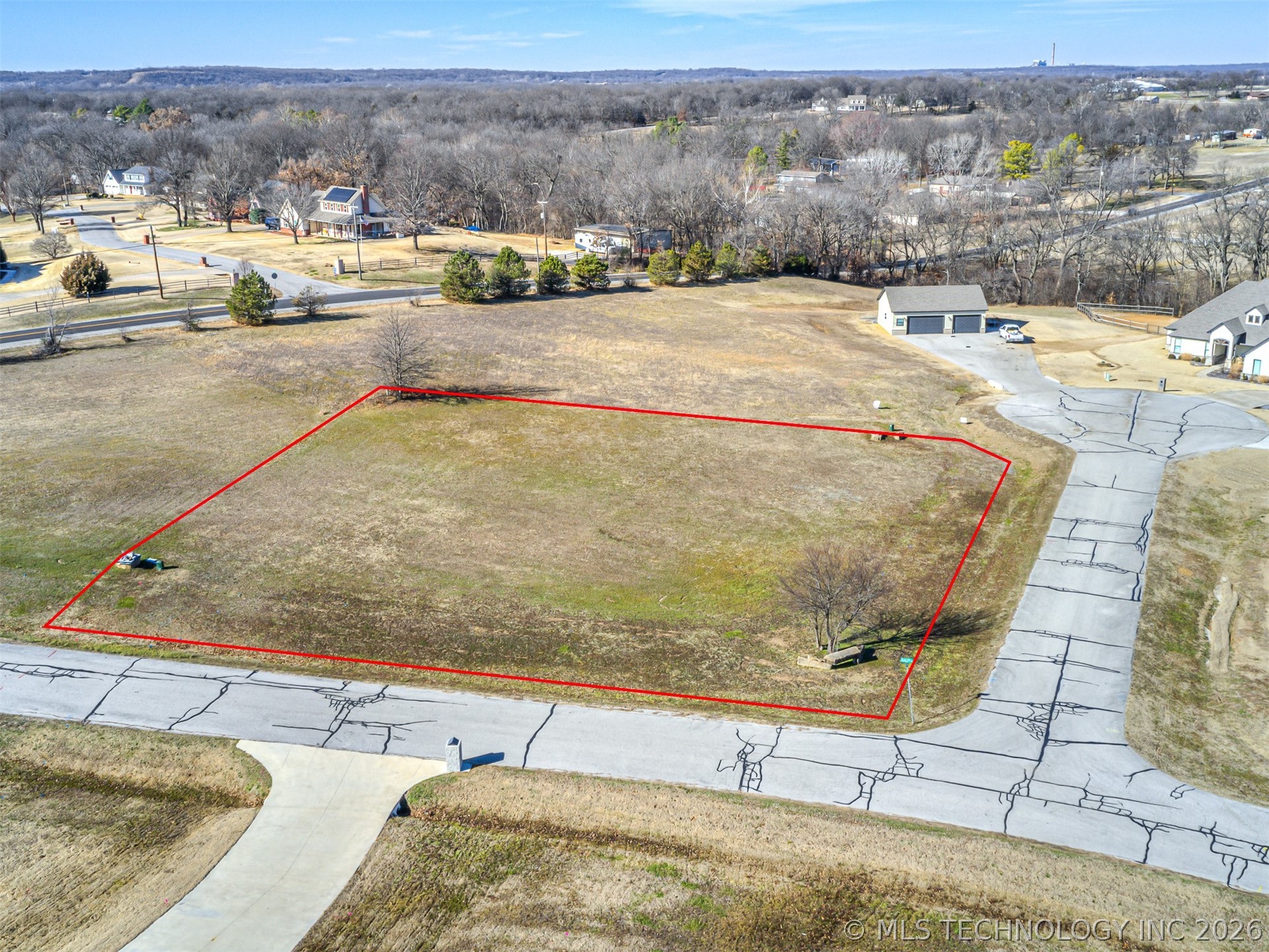 10037 Ratliff Drive Property Photo 2