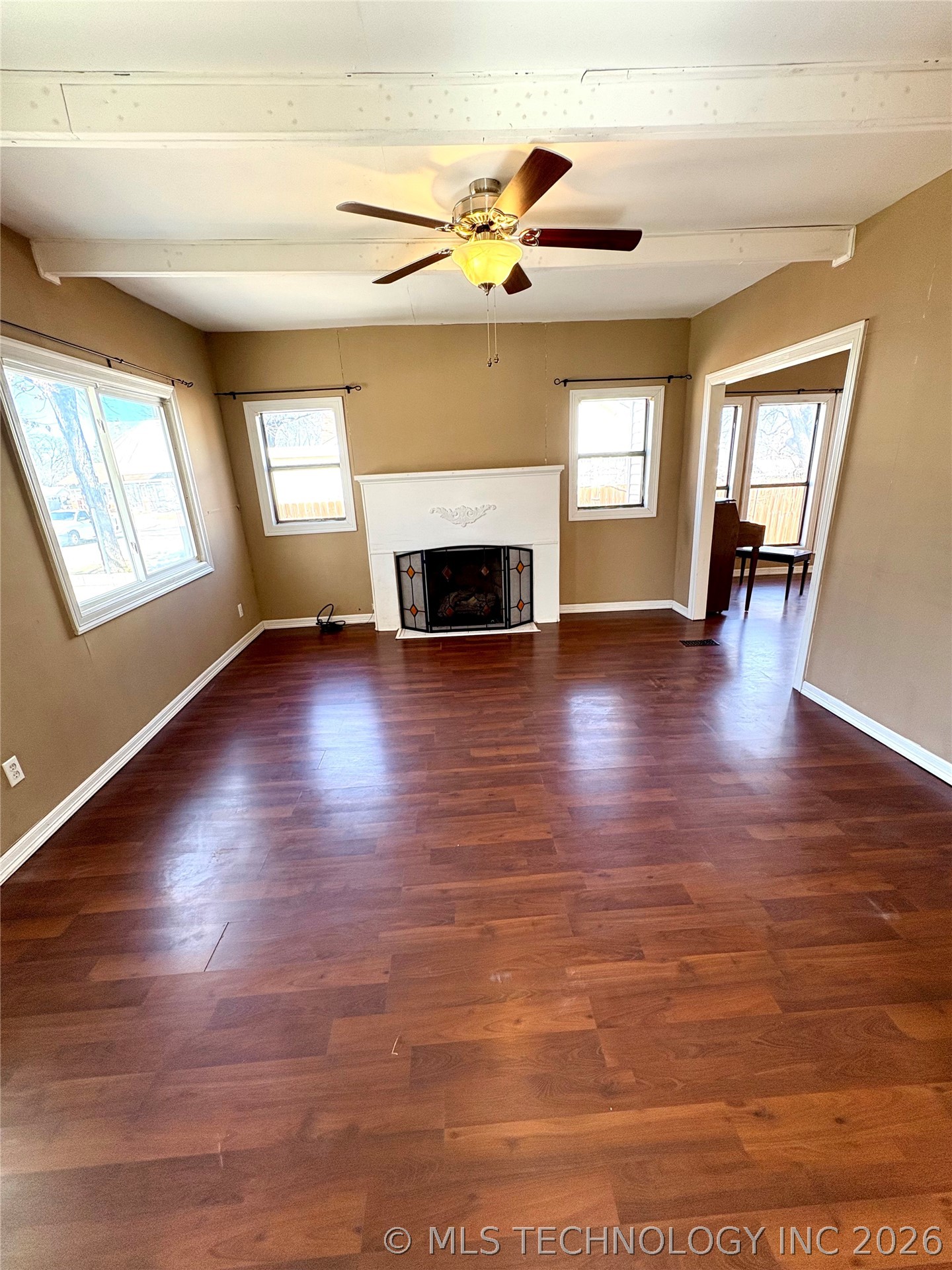 1012 D Nw Property Photo 3