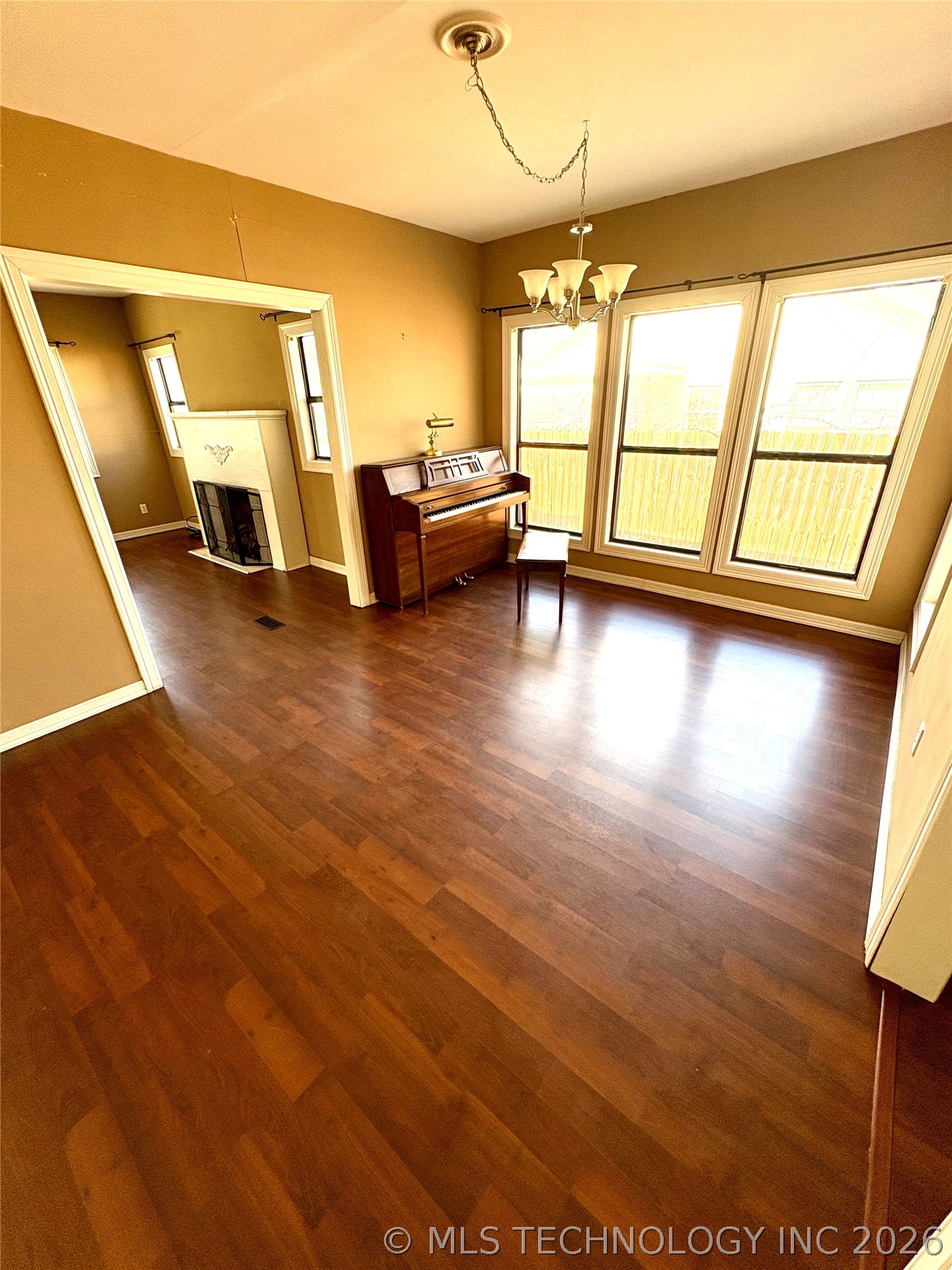 1012 D Nw Property Photo 10