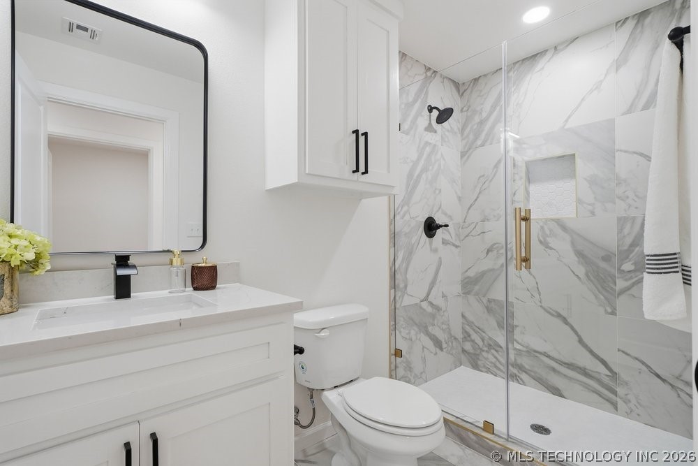1621 N Norwood Avenue Property Photo 18