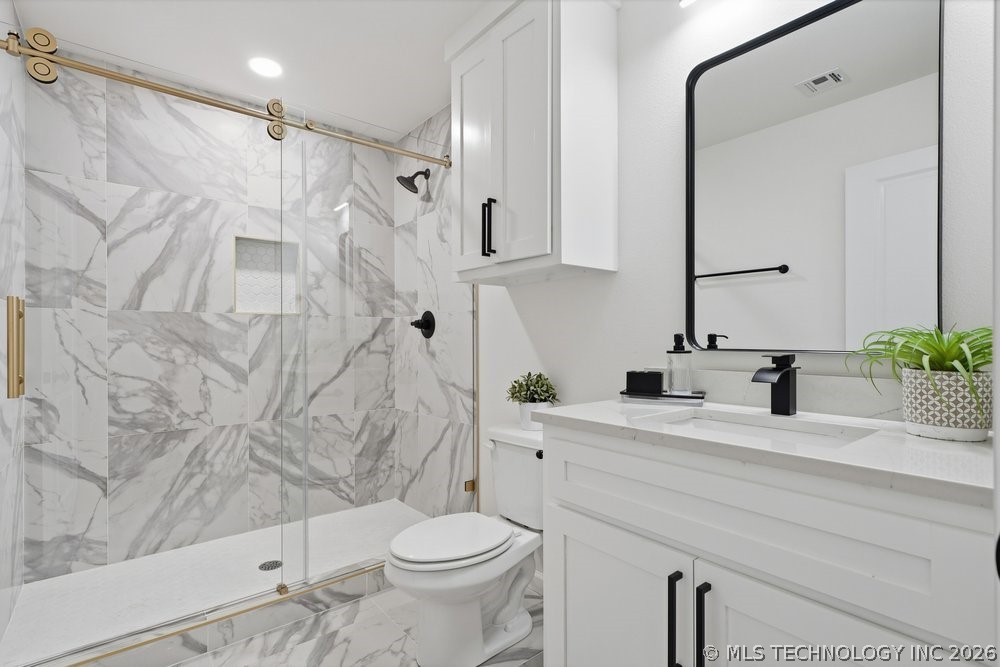 1621 N Norwood Avenue Property Photo 23