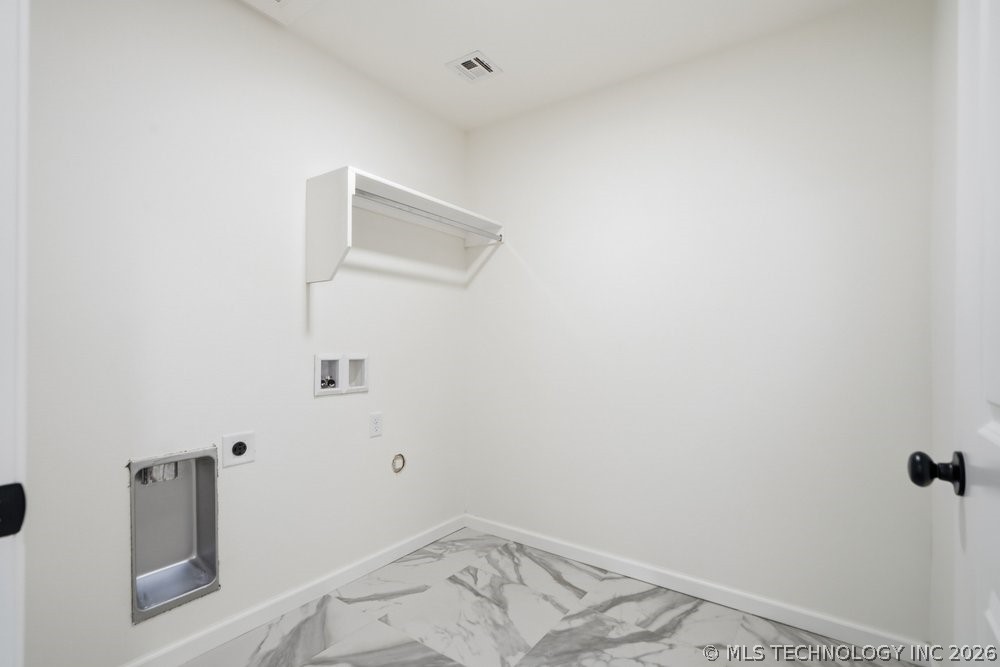 1621 N Norwood Avenue Property Photo 28