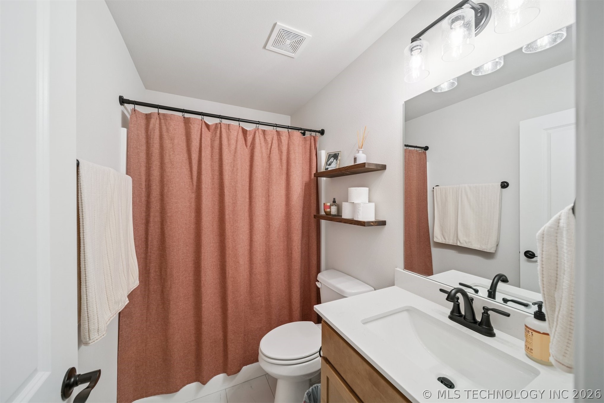 7410 N 159th East Avenue Property Photo 8