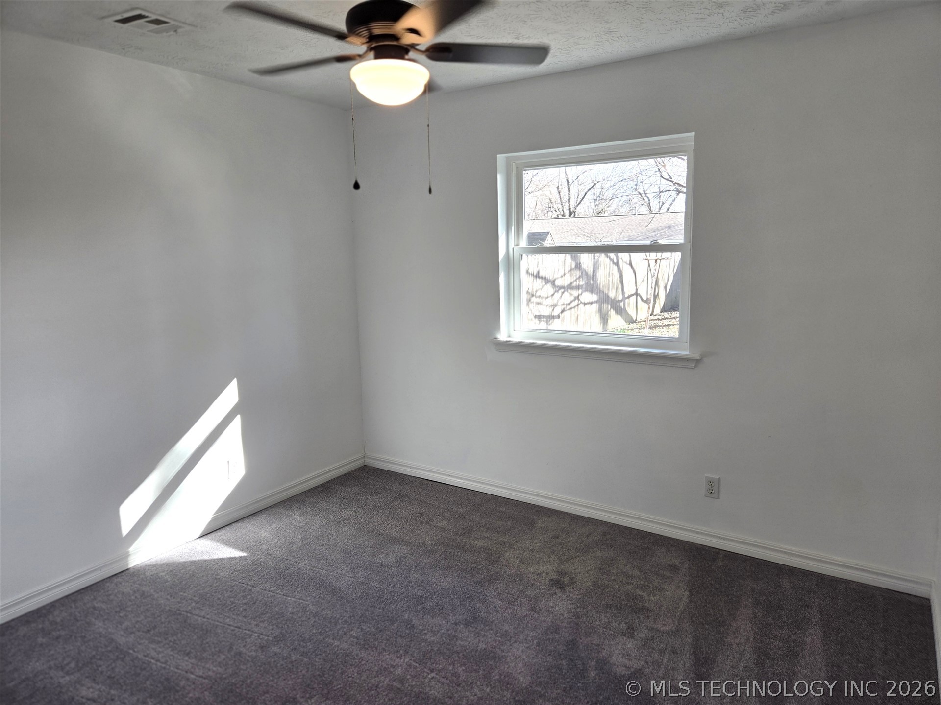 1105 W 16th Street Property Photo 13
