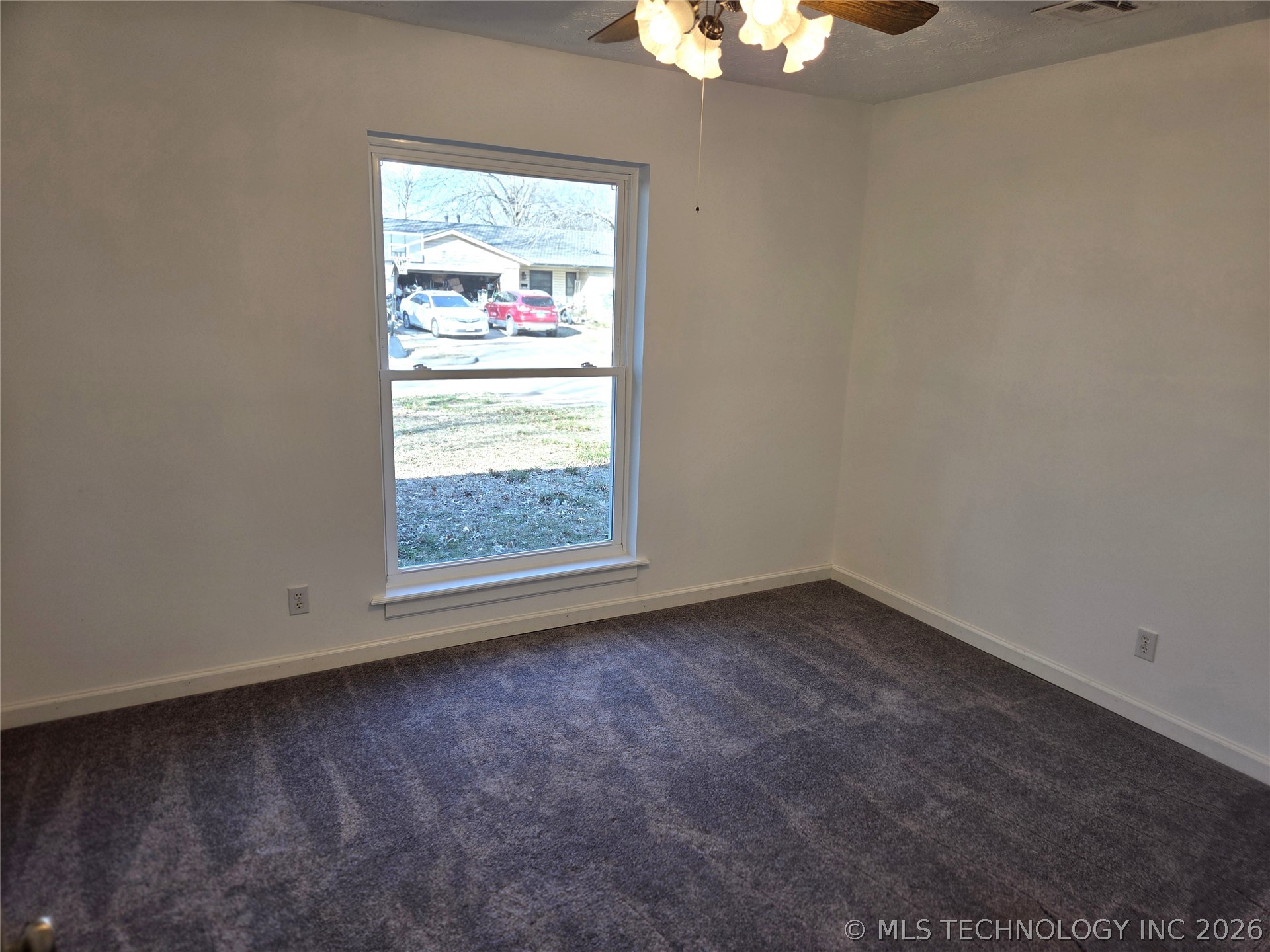 1105 W 16th Street Property Photo 15