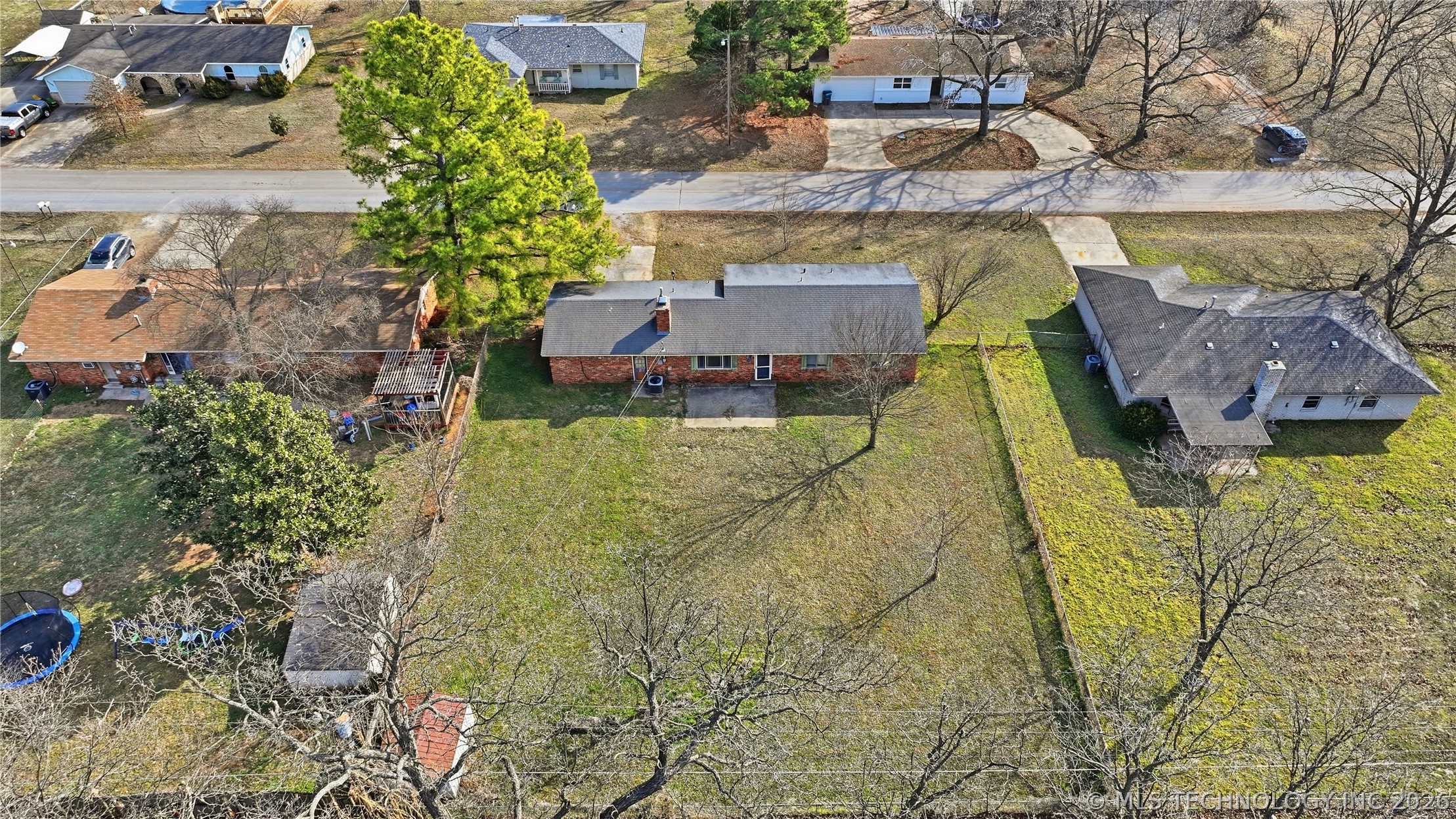 17248 S 92nd East Avenue Property Photo 3