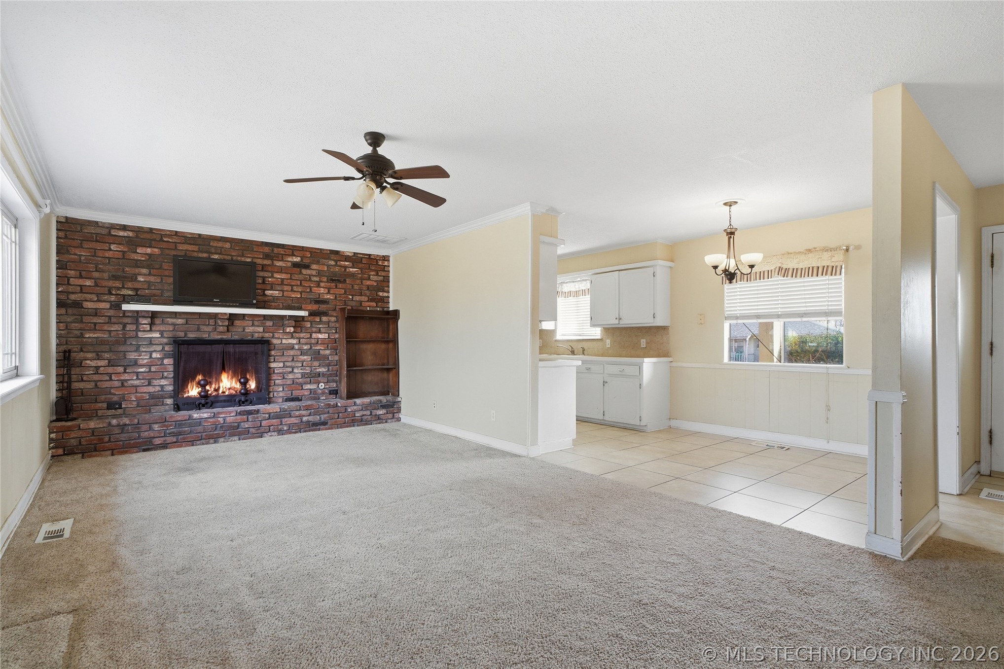 17248 S 92nd East Avenue Property Photo 4