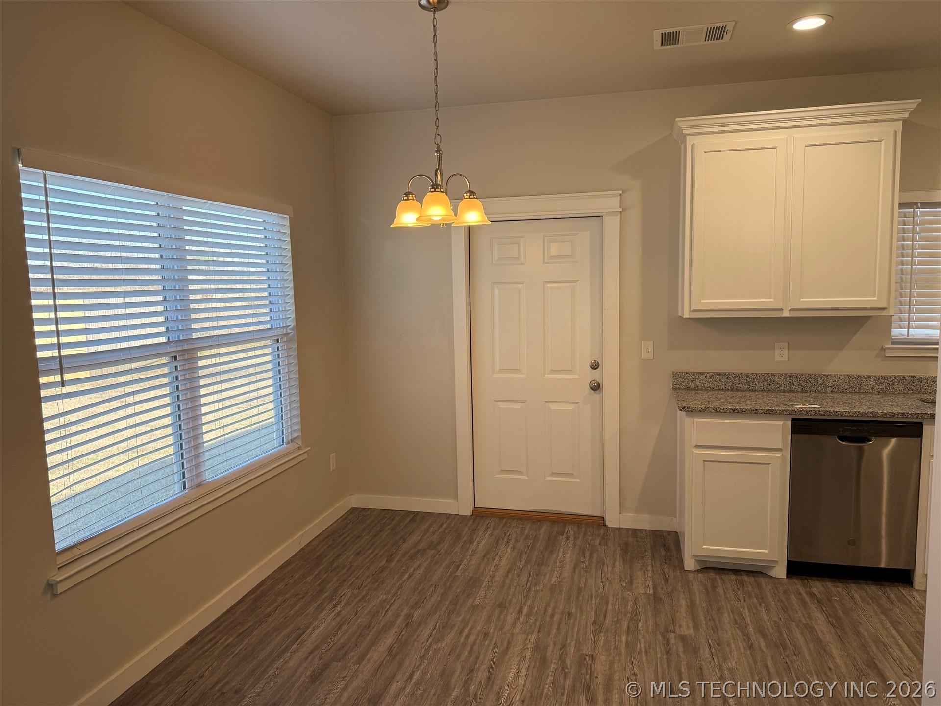 1017 Westgate Avenue Property Photo 4