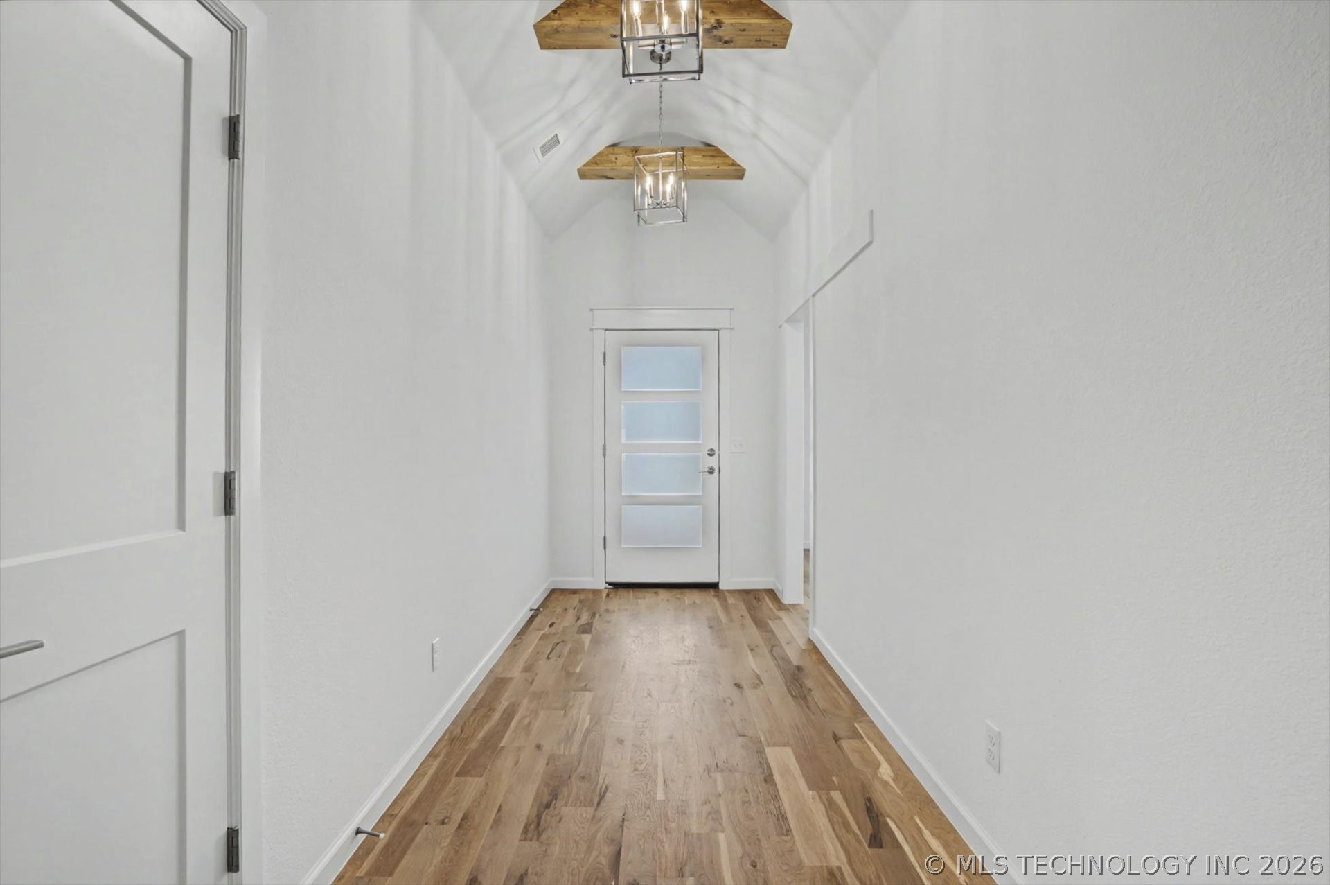 23086 E 106th Place S Property Photo 3