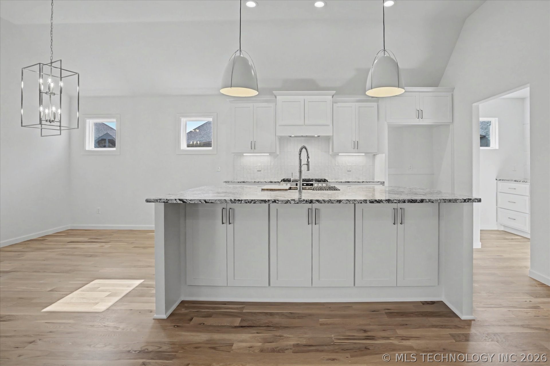 23086 E 106th Place S Property Photo 7