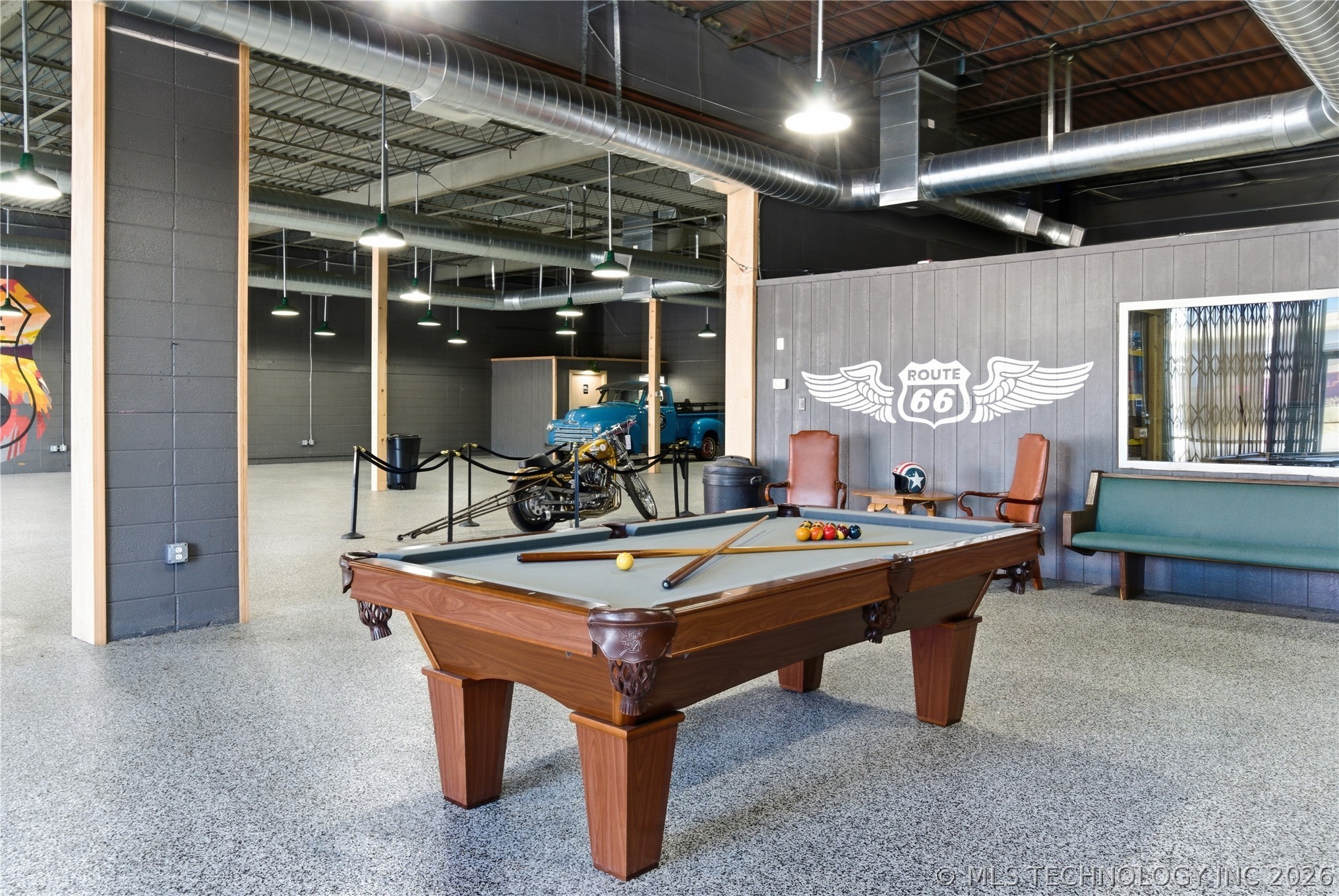 4095 Southwest Boulevard Property Photo 8