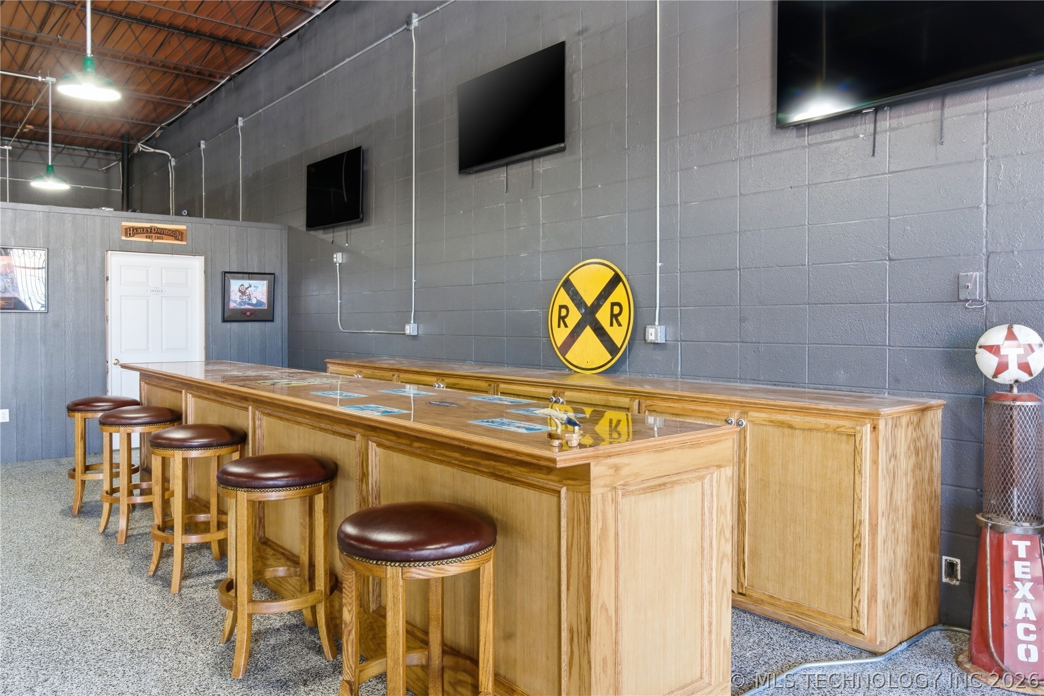 4095 Southwest Boulevard Property Photo 13