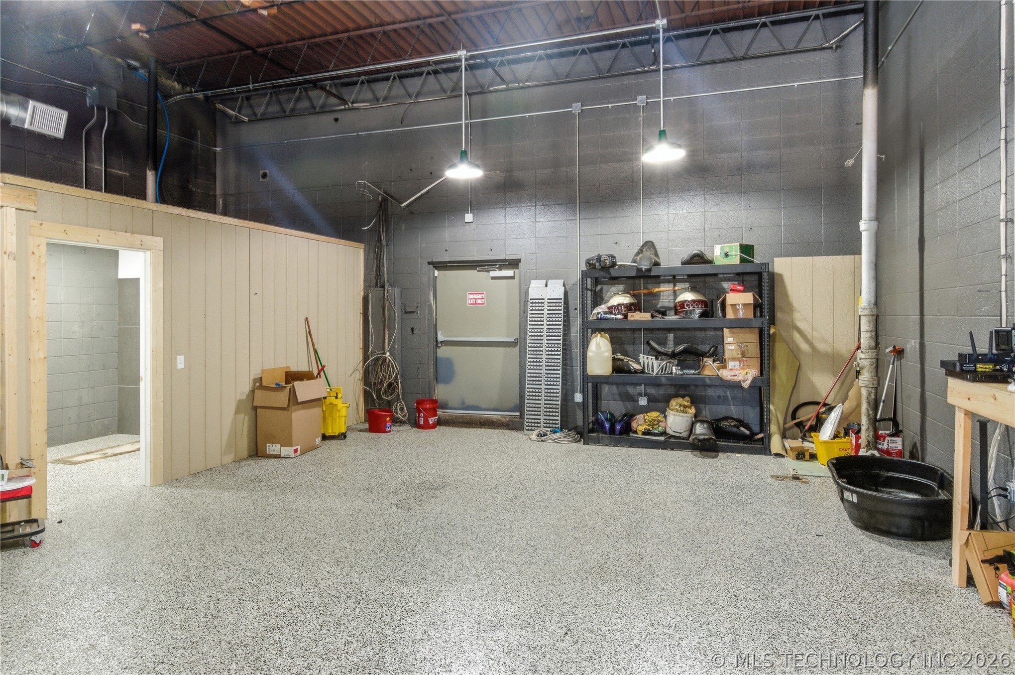 4095 Southwest Boulevard Property Photo 15