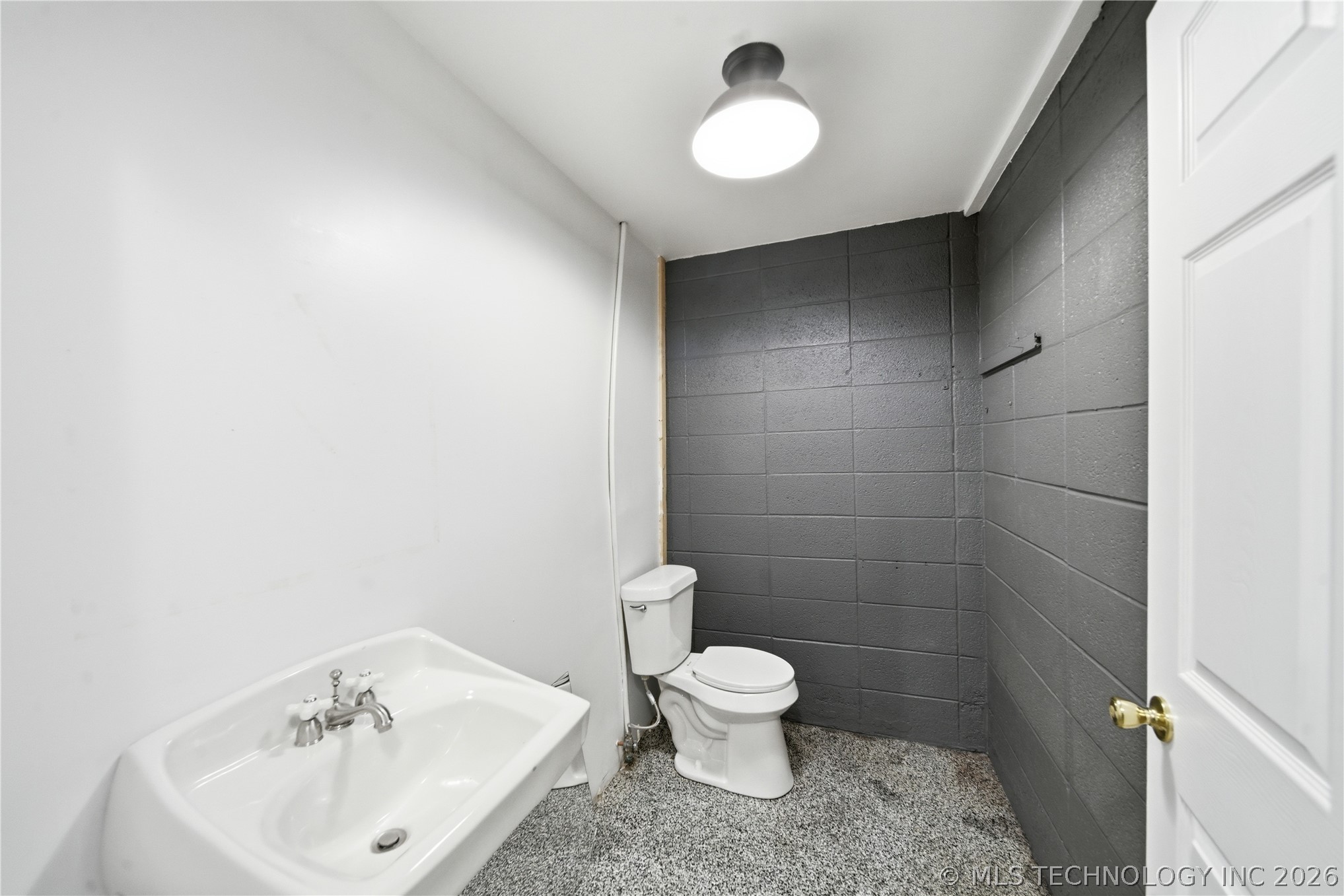 4095 Southwest Boulevard Property Photo 20