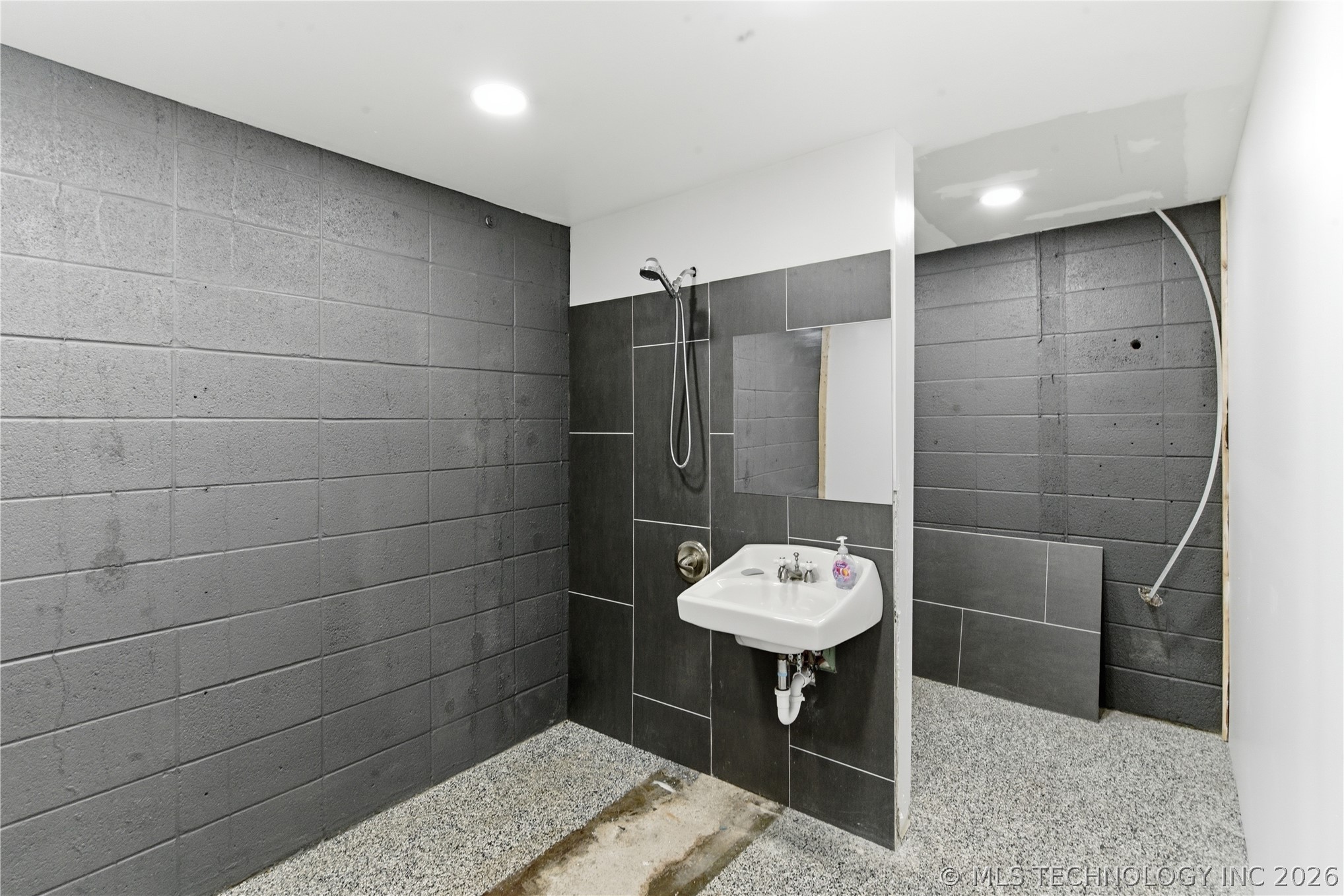 4095 Southwest Boulevard Property Photo 21