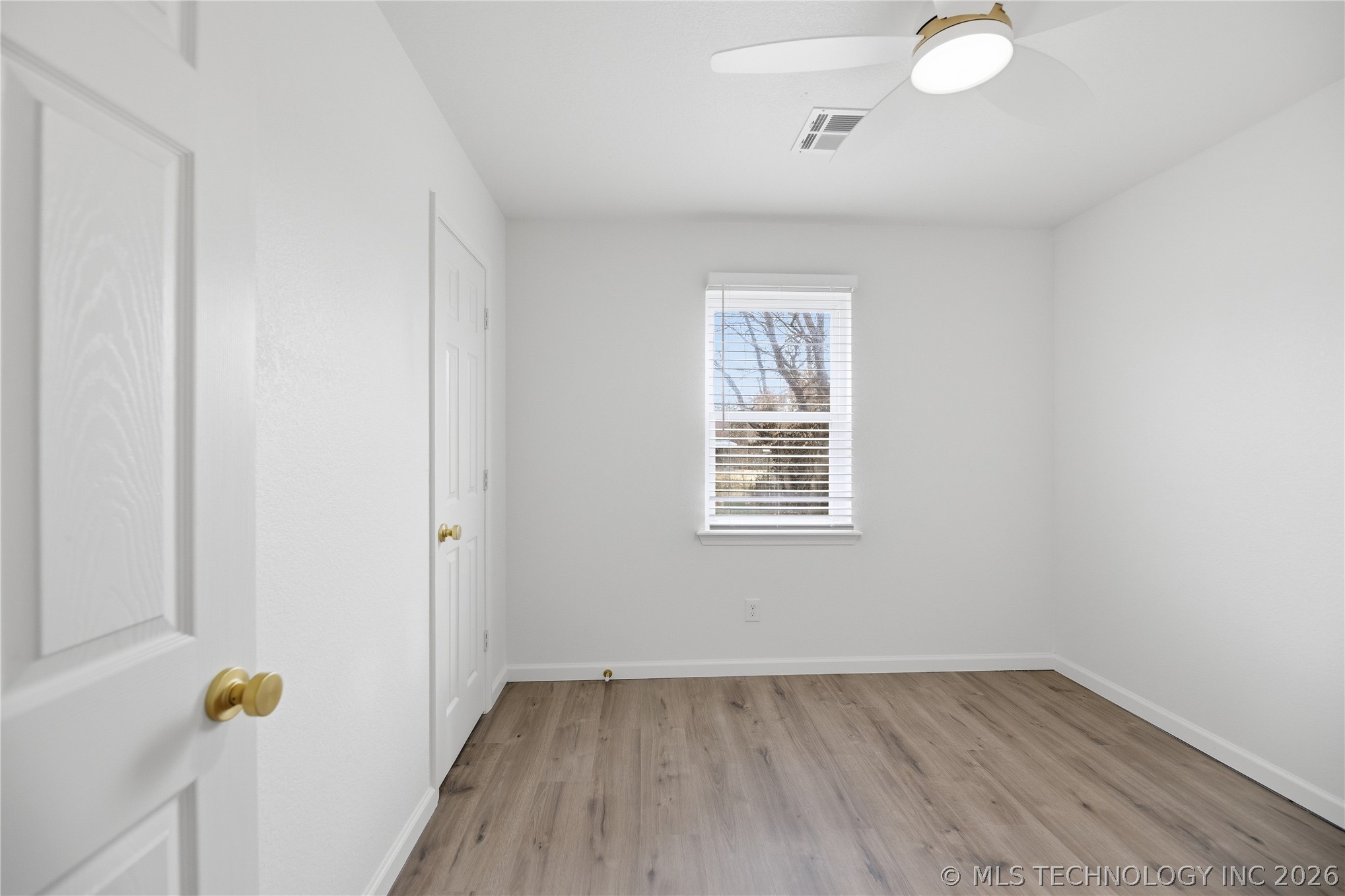1119 N Hickory Drive Property Photo 17