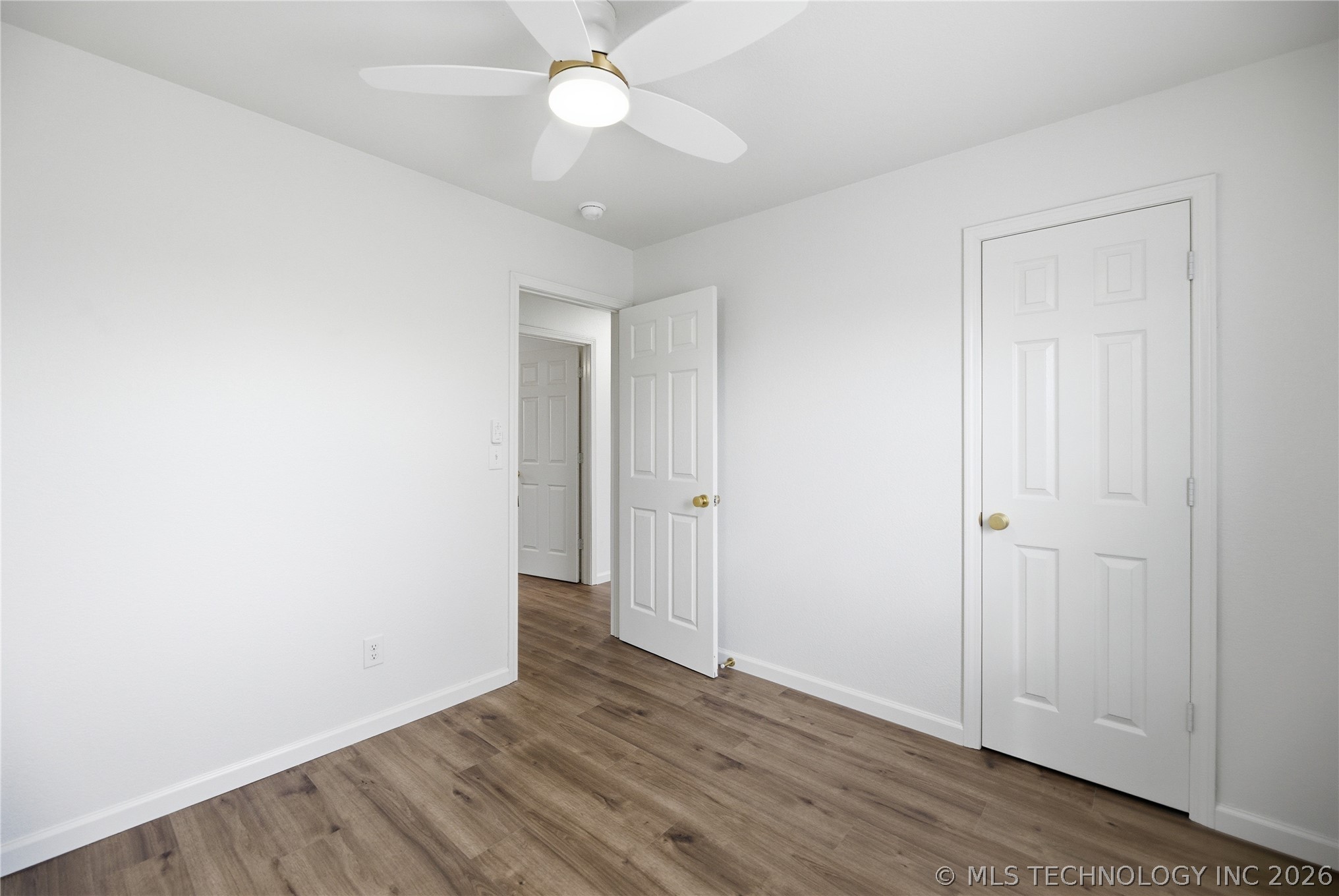 1119 N Hickory Drive Property Photo 18
