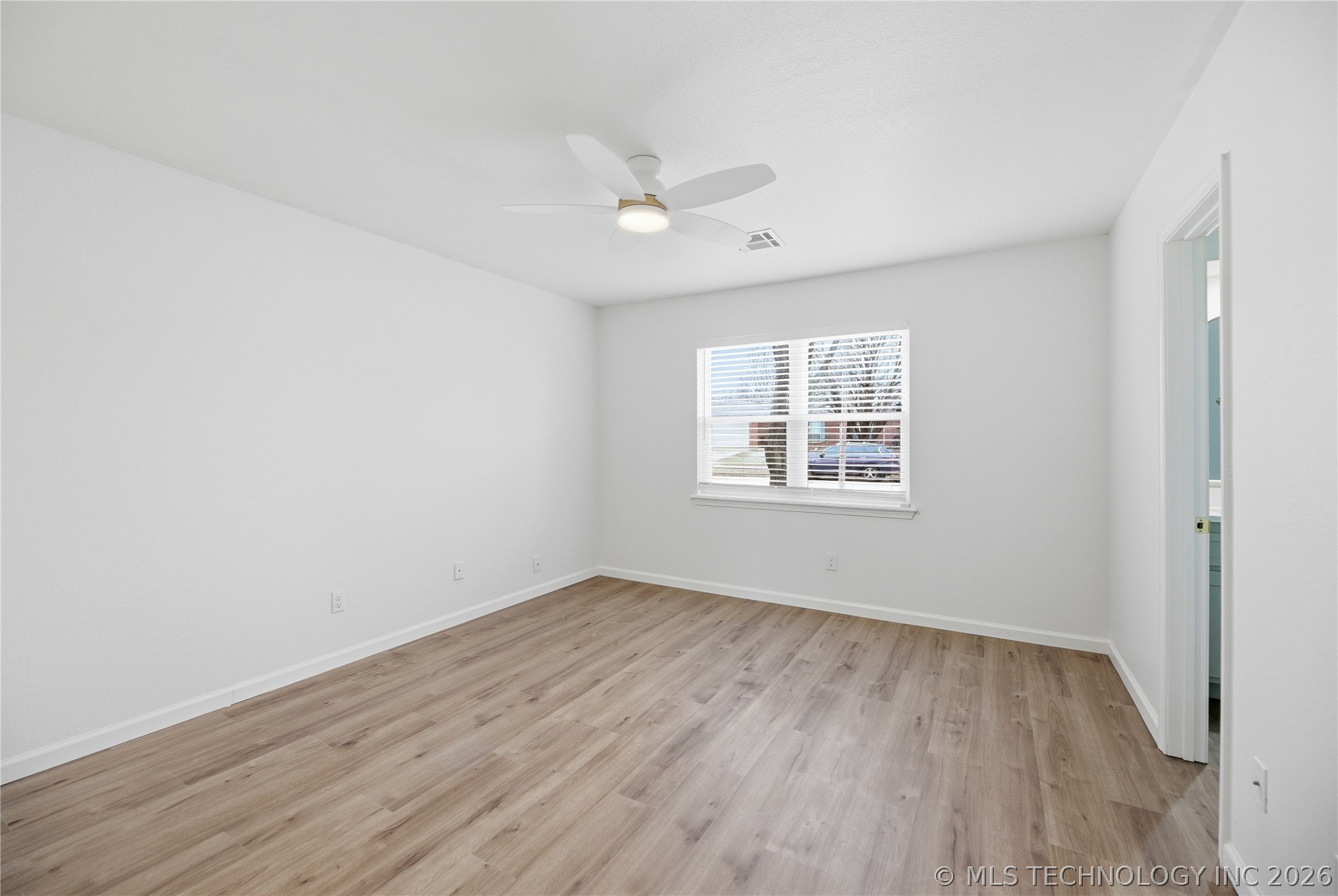 1119 N Hickory Drive Property Photo 19