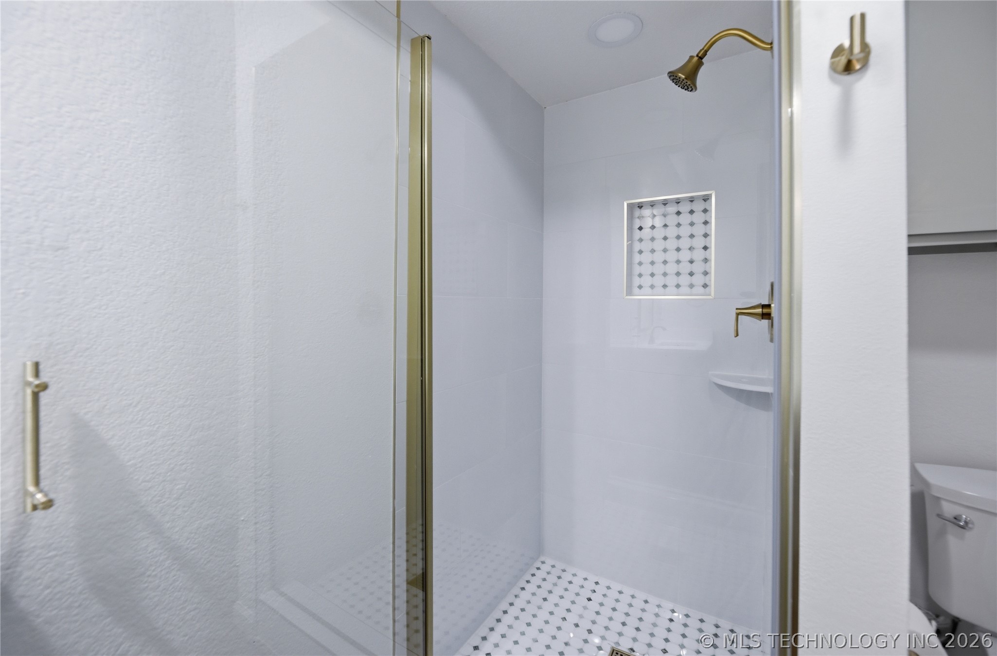 1119 N Hickory Drive Property Photo 22
