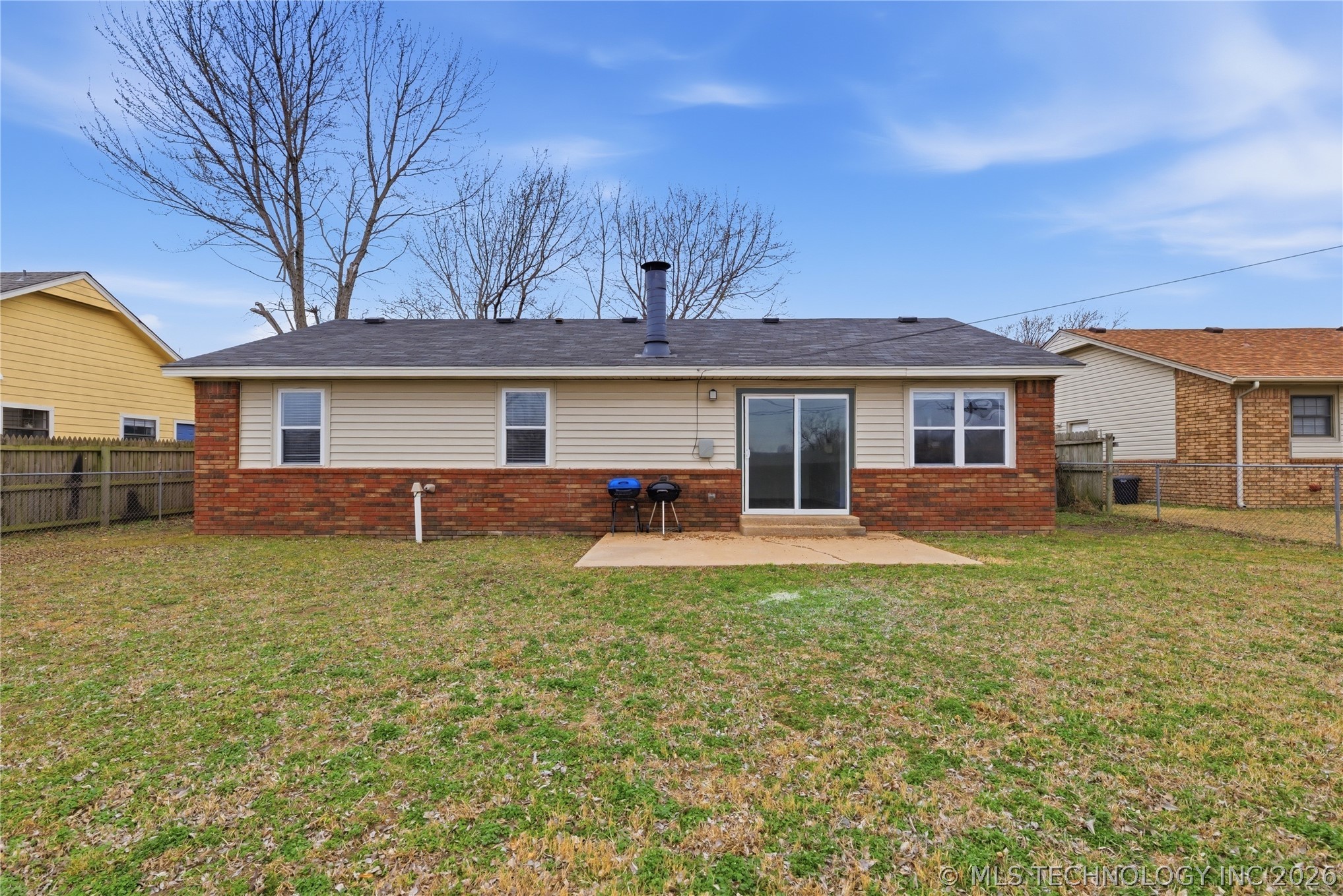 1119 N Hickory Drive Property Photo 23