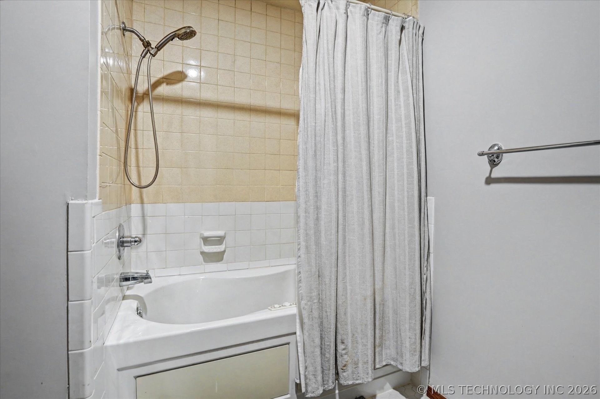 546 N 38th West Avenue Property Photo 27