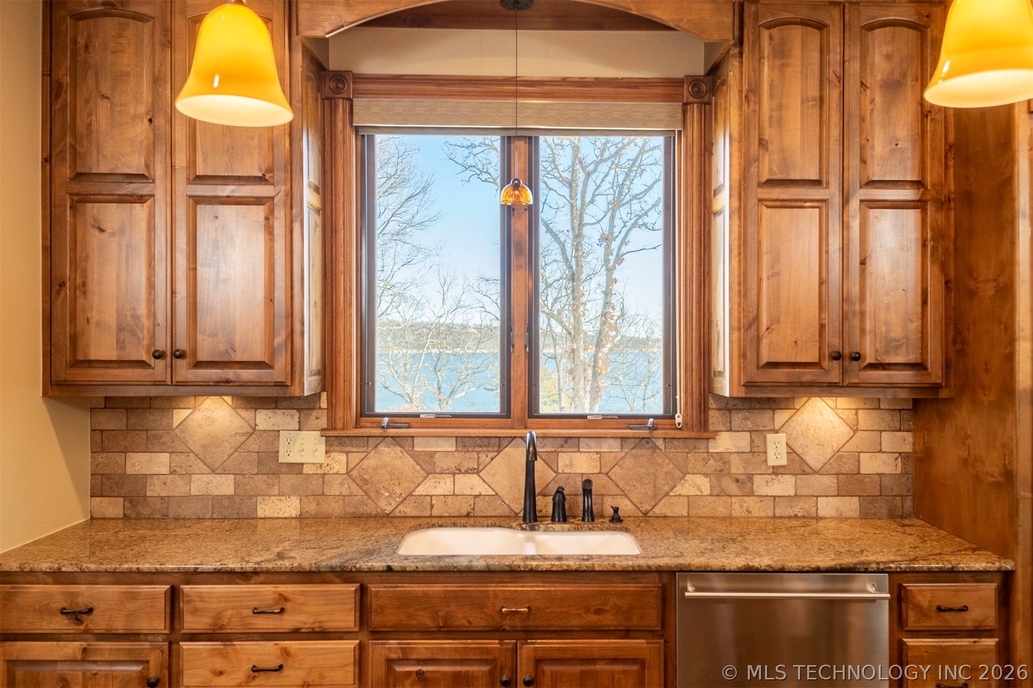 610 N 256 West Avenue Property Photo 17