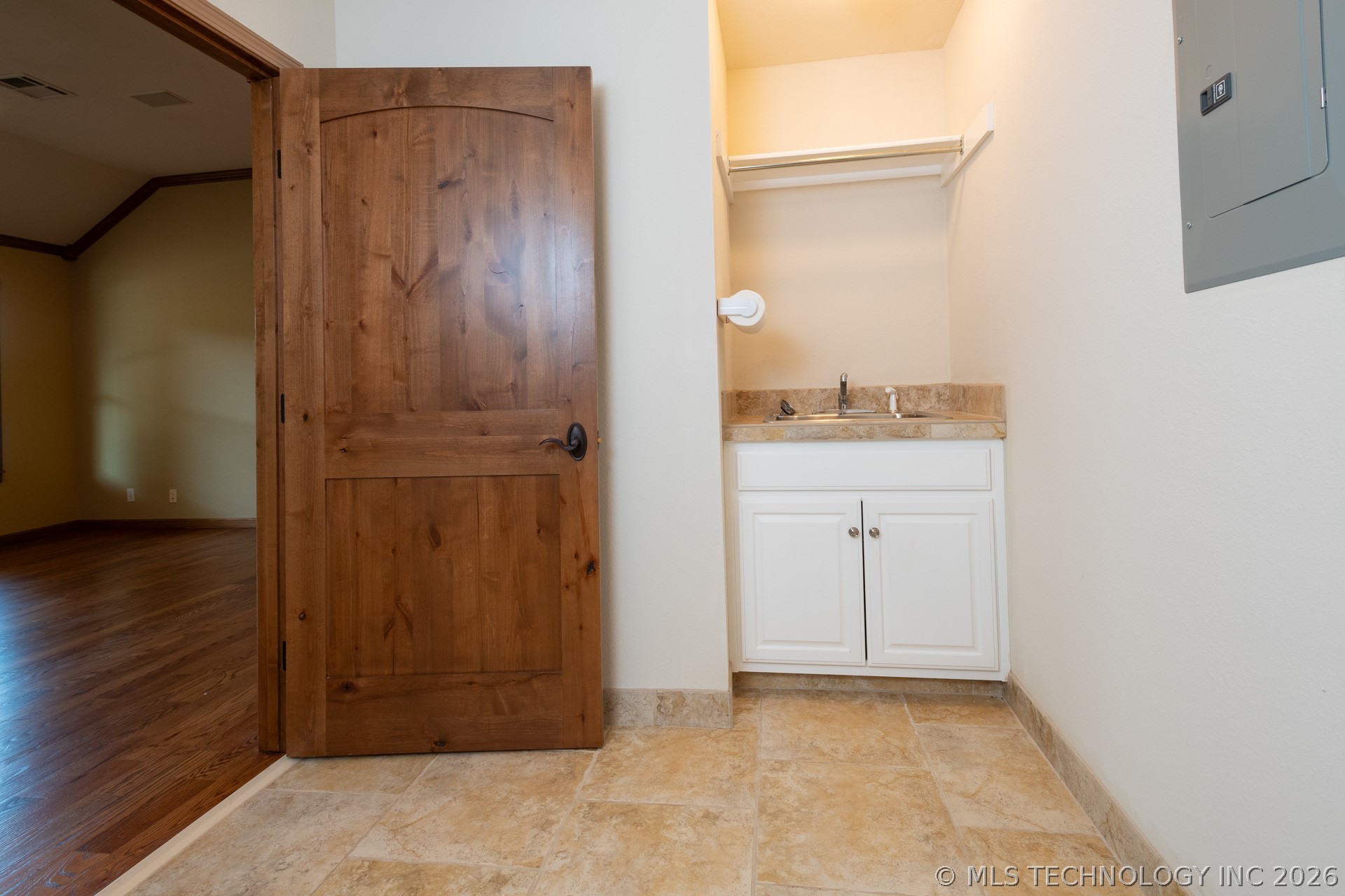 610 N 256 West Avenue Property Photo 29