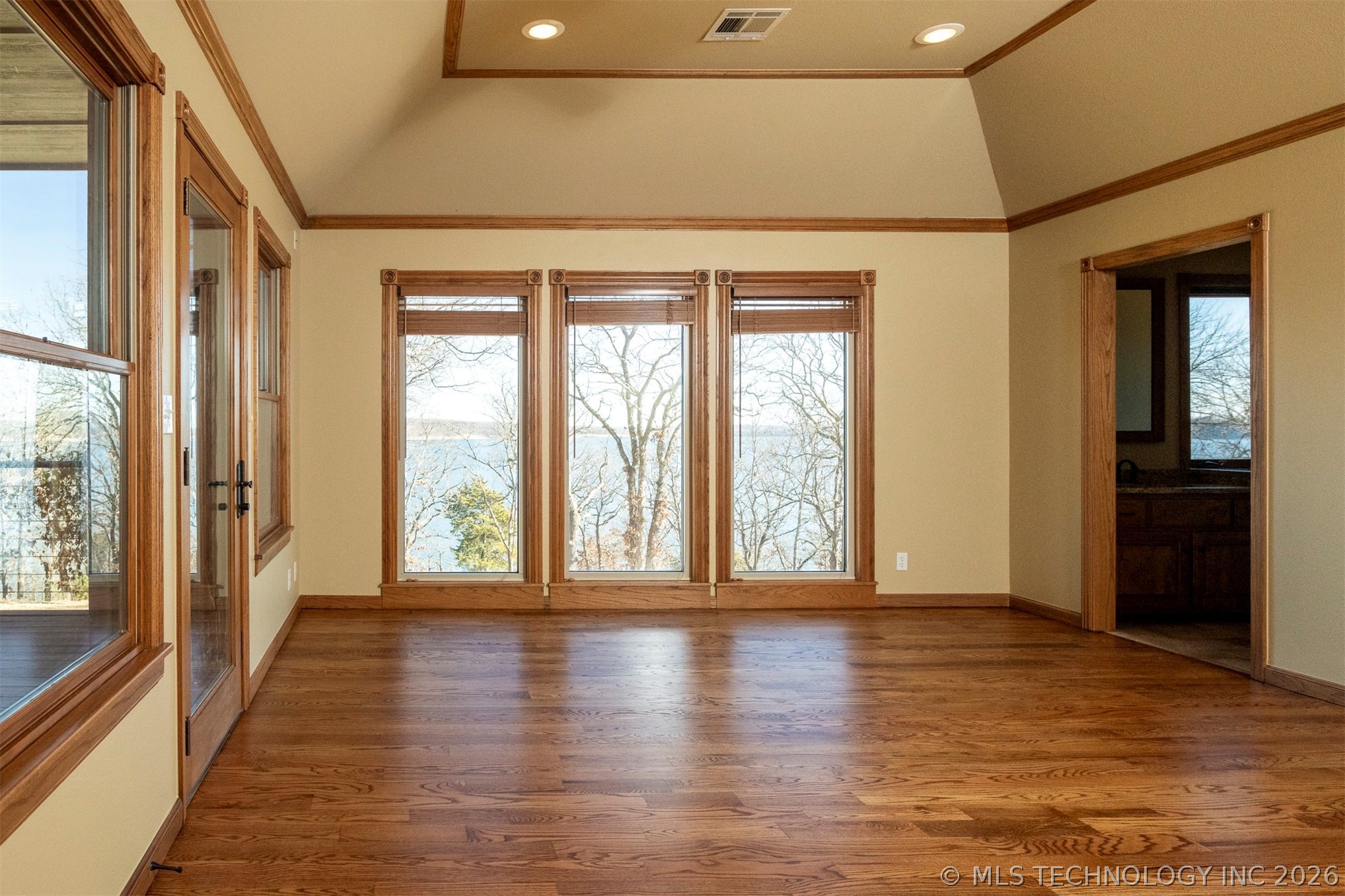 610 N 256 West Avenue Property Photo 30