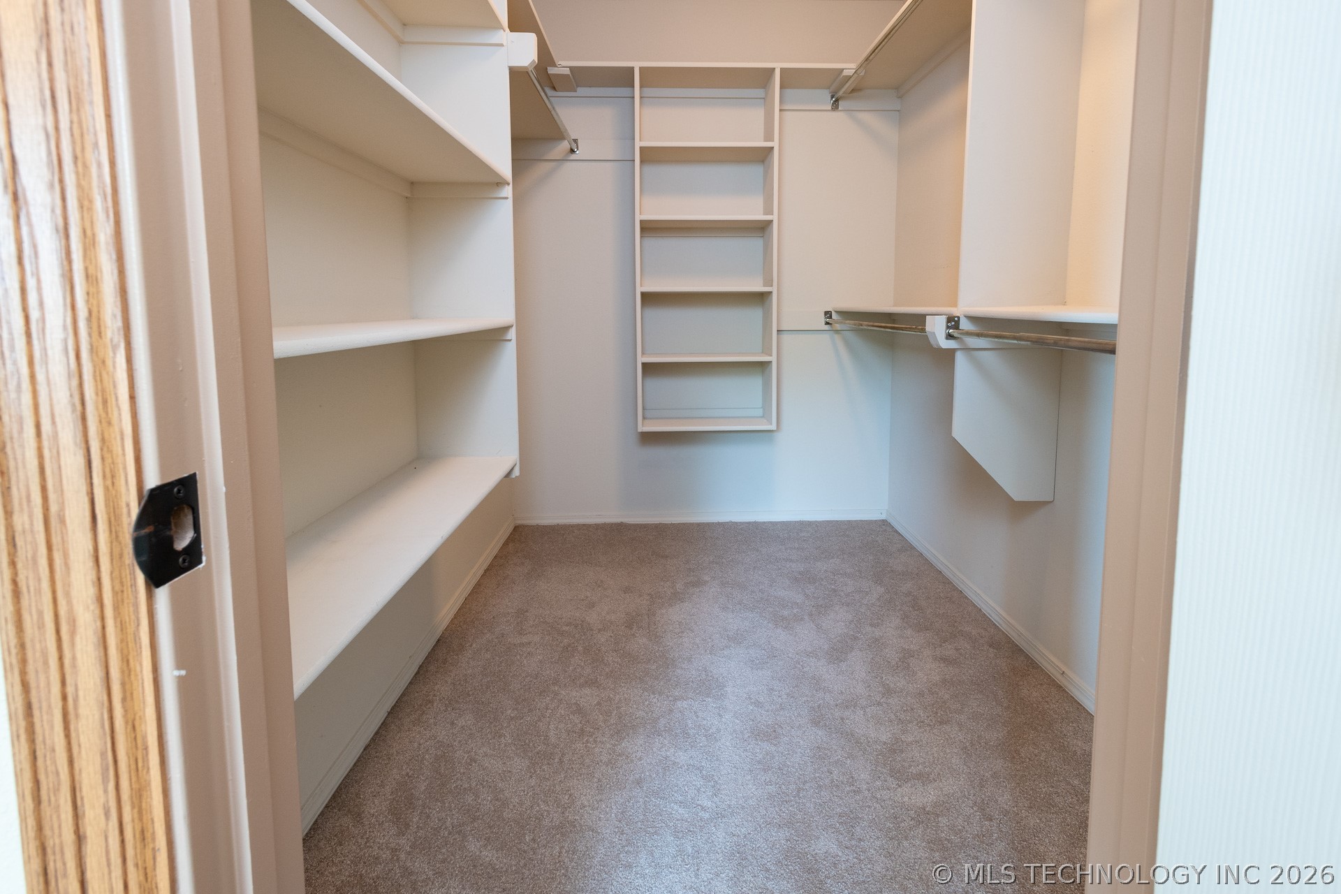 610 N 256 West Avenue Property Photo 48