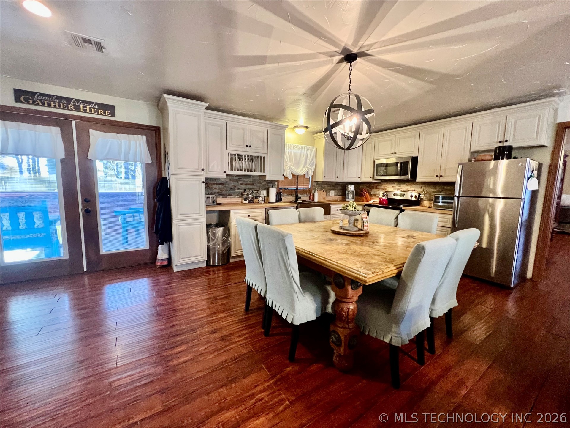 12326 Scott Drive Property Photo 13