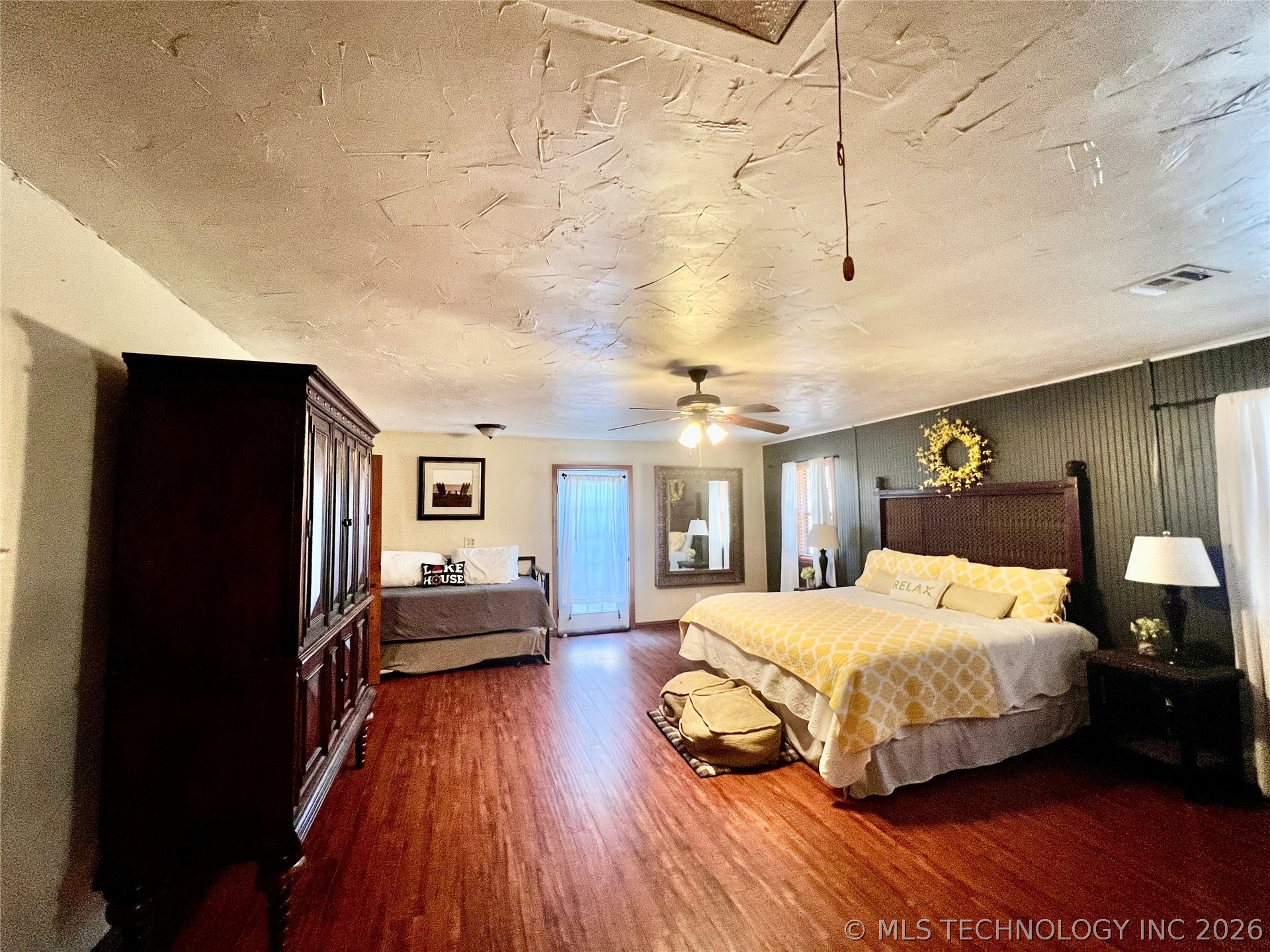 12326 Scott Drive Property Photo 18
