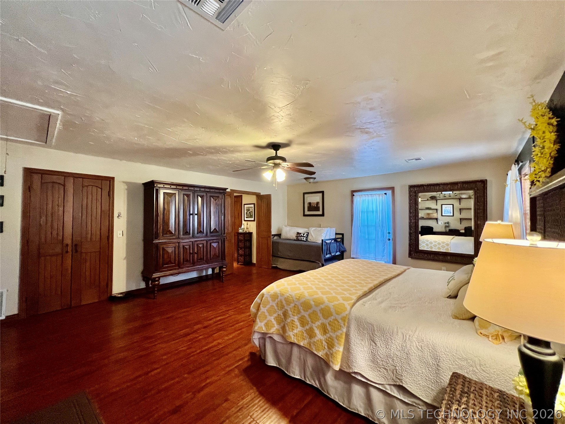 12326 Scott Drive Property Photo 21