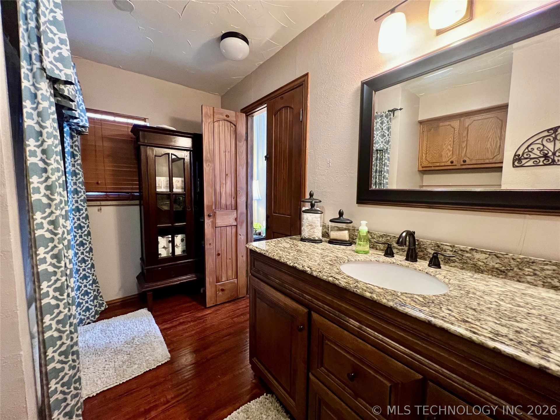 12326 Scott Drive Property Photo 27