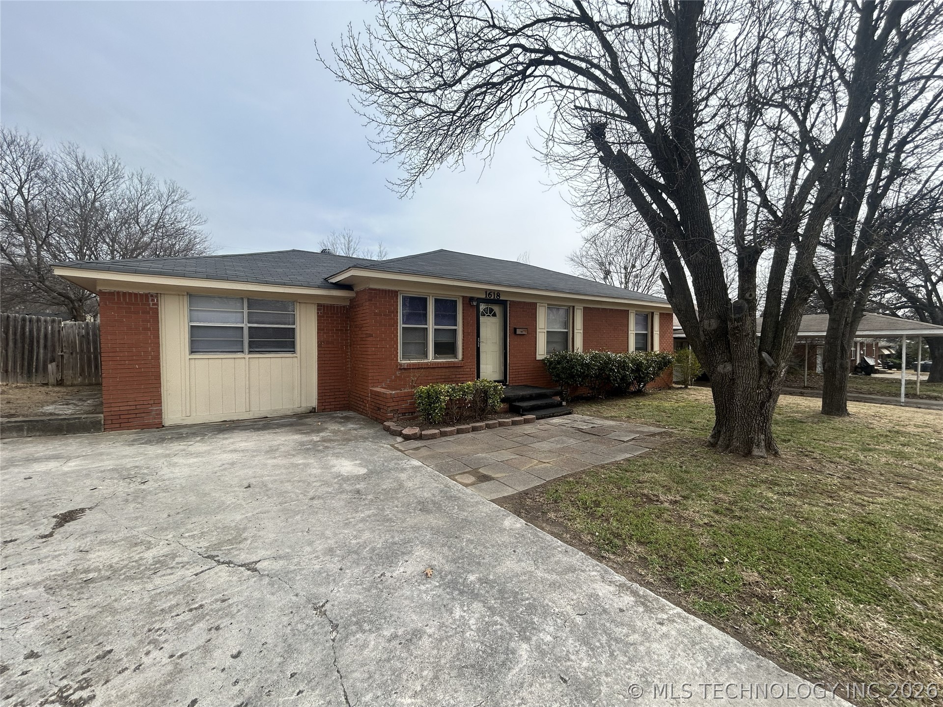 1618 Mount Washington Street Property Photo 2