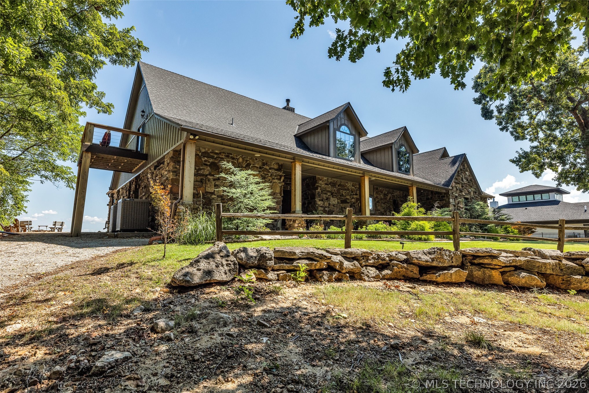 530 Eagles Nest Drive Property Photo 3