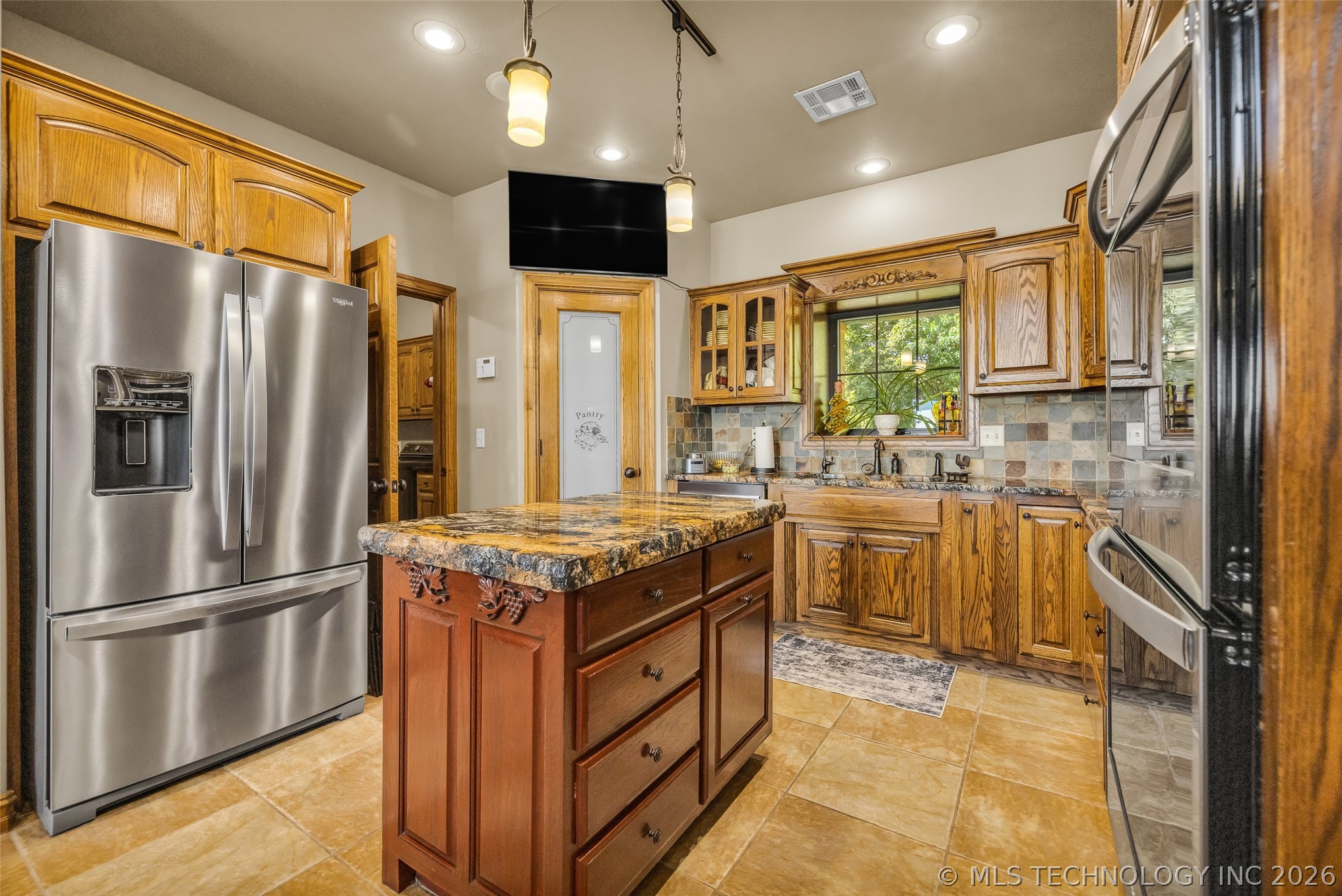 530 Eagles Nest Drive Property Photo 12
