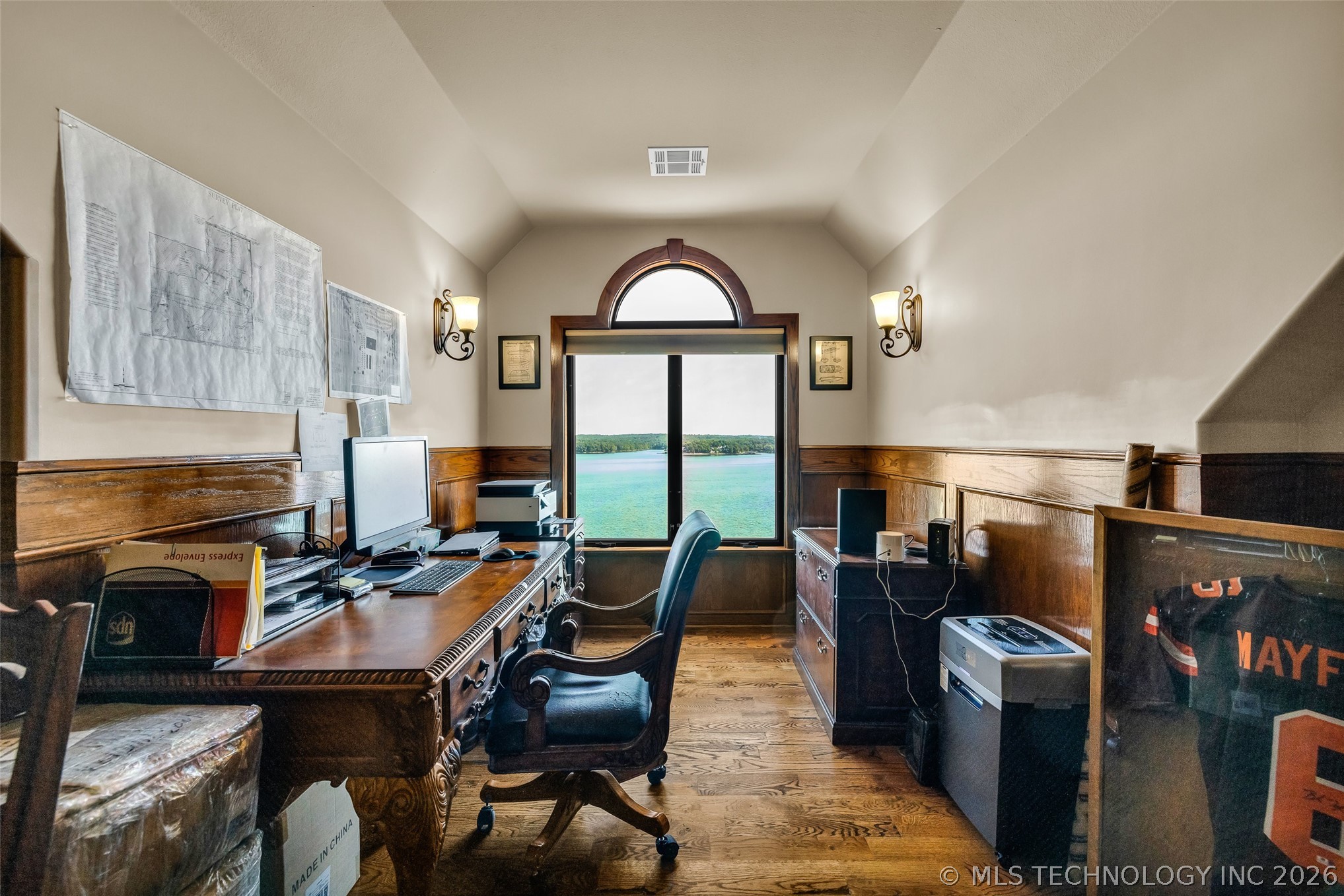 530 Eagles Nest Drive Property Photo 23