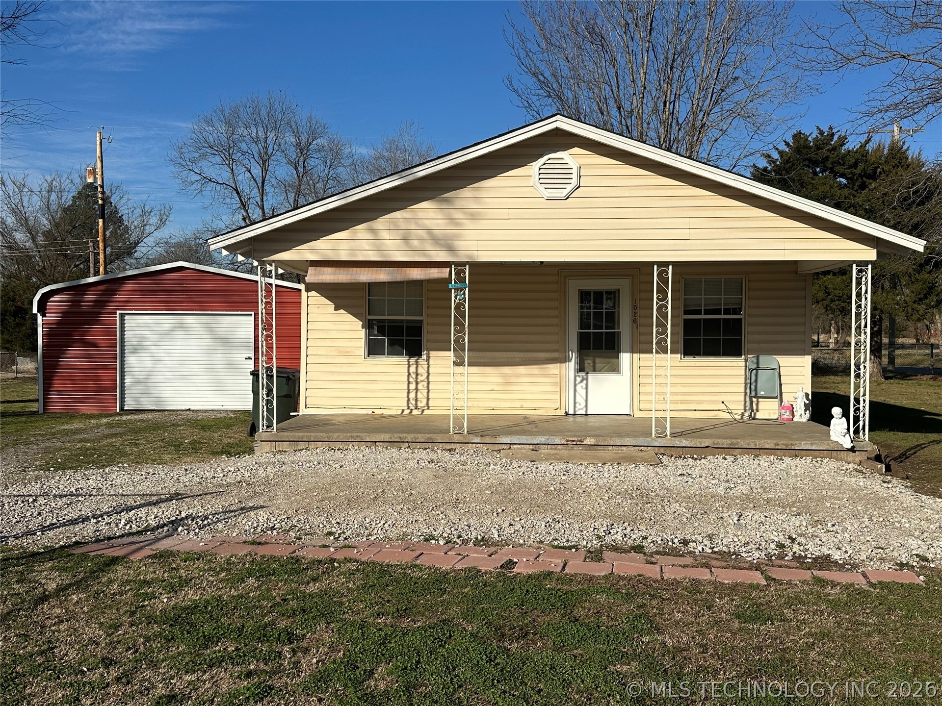 1026 N Taft Avenue Property Photo 1